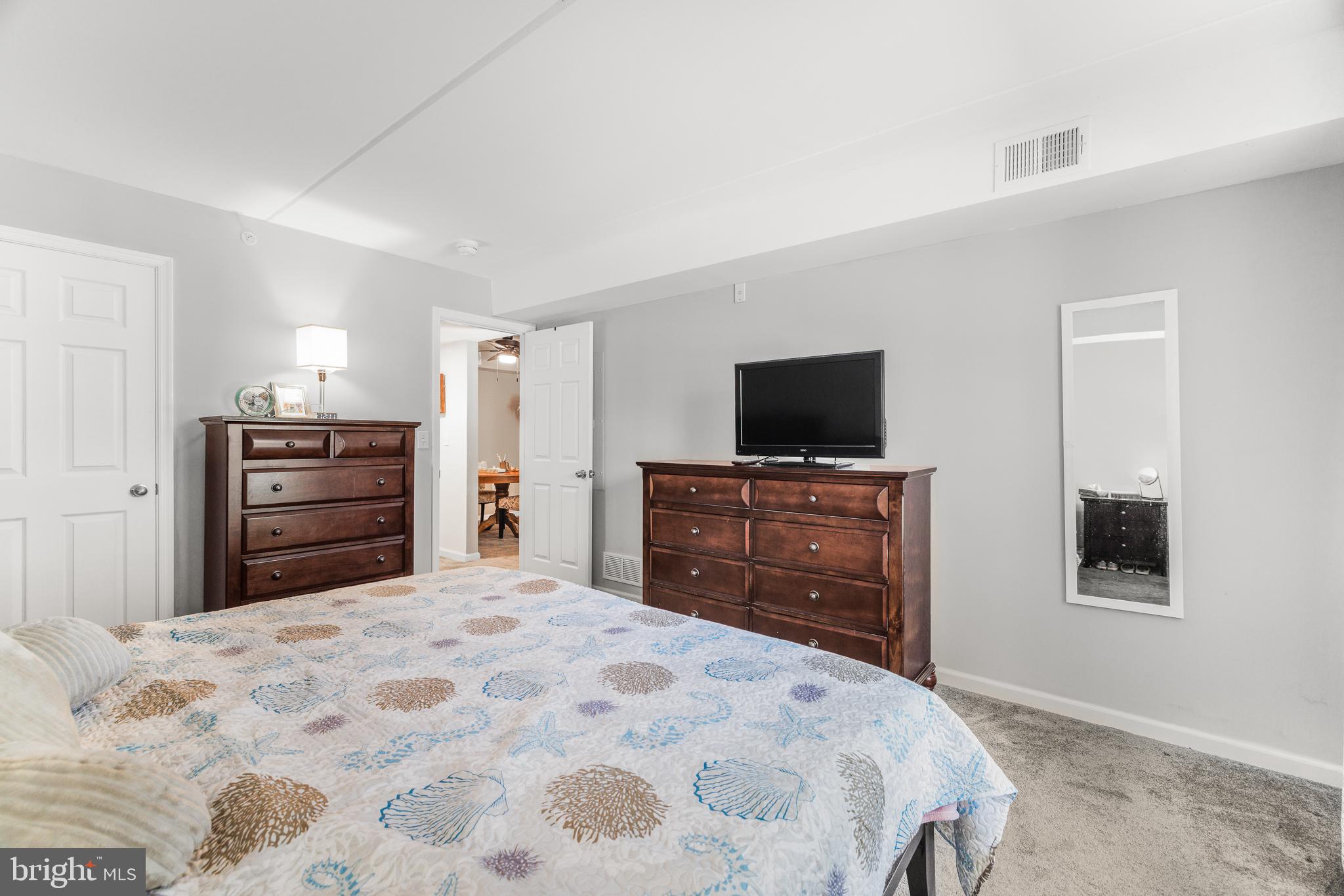 HILLTOP - Residential