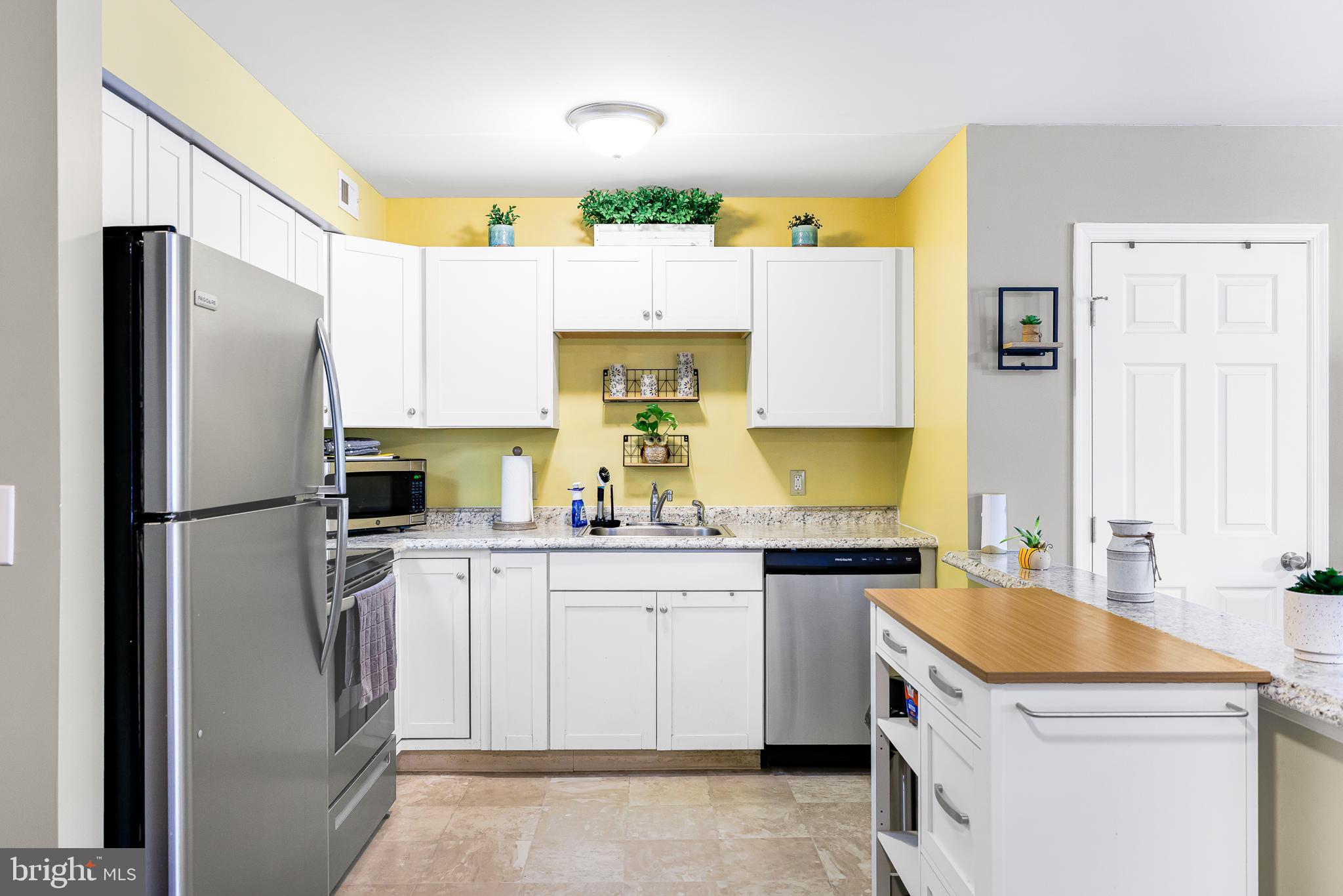 HILLTOP - Residential