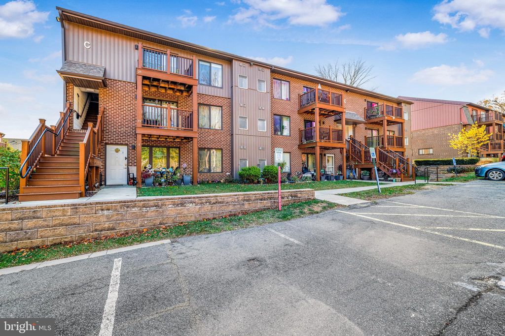 Photo of 5200 Hilltop Drive #42, BROOKHAVEN, PA 19015 (MLS # PADE2103714)