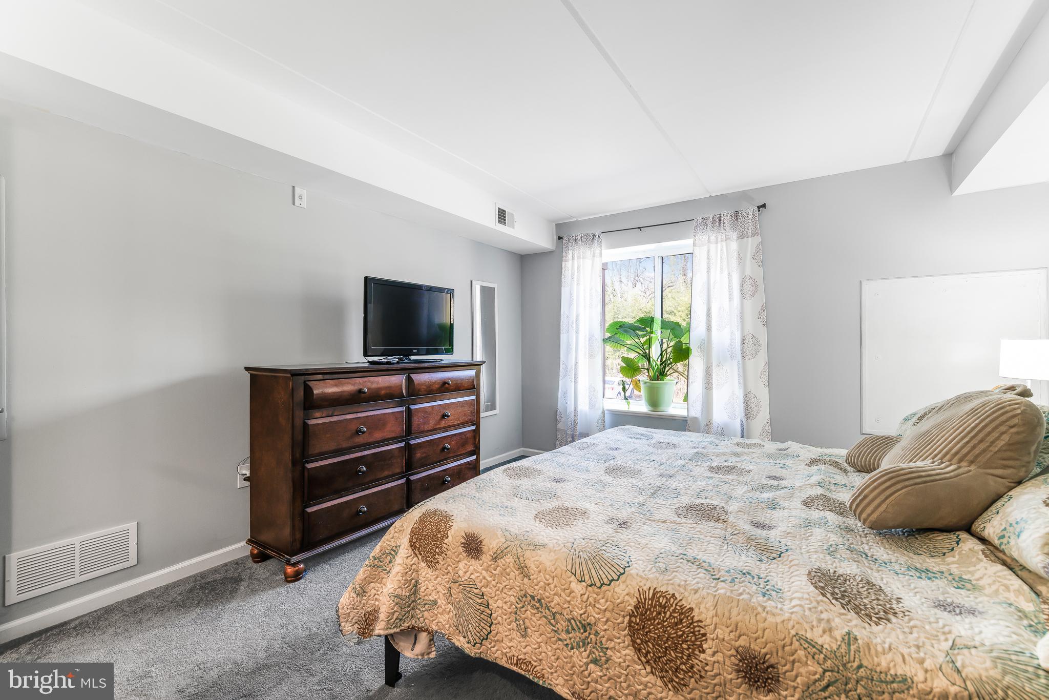 HILLTOP - Residential