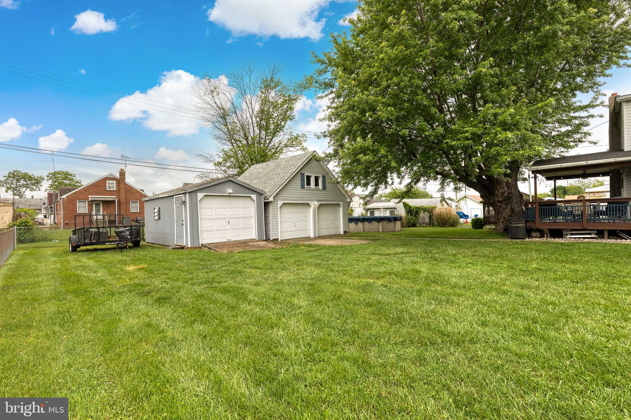 FAIRLAWN - Residential