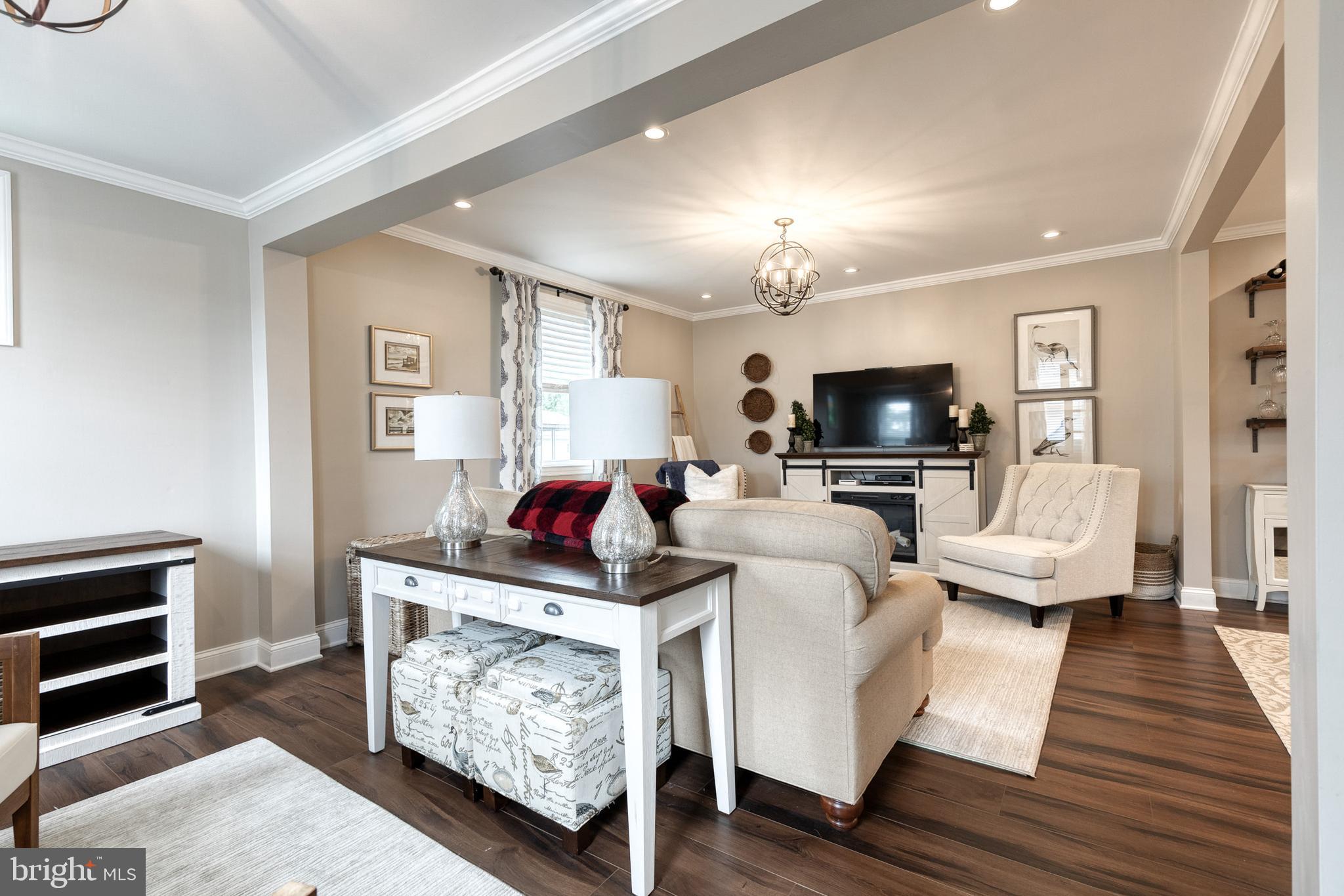 FAIRLAWN - Residential