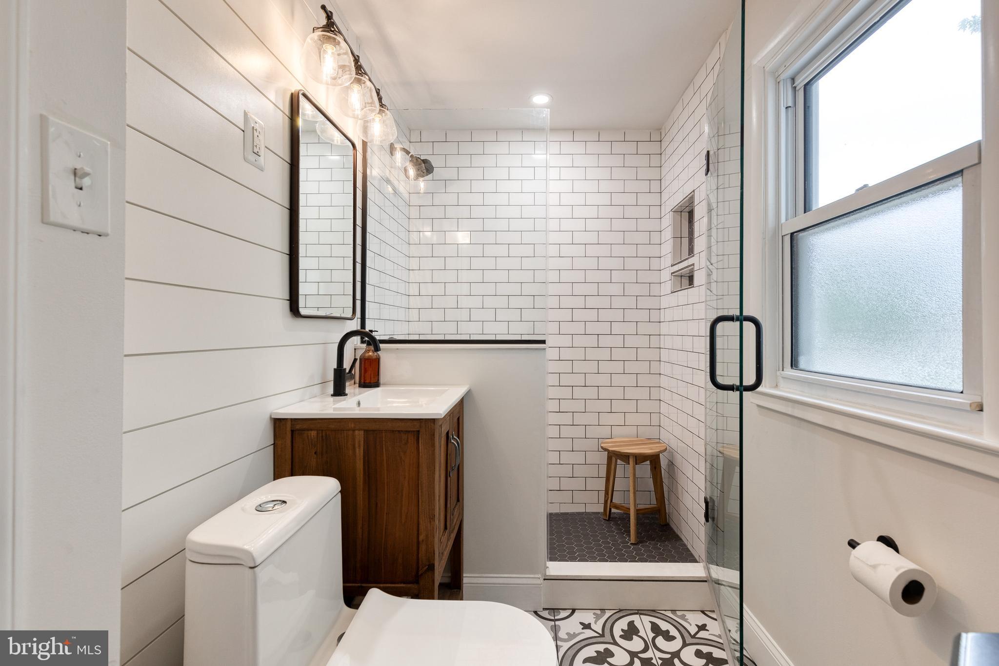 FAIRLAWN - Residential