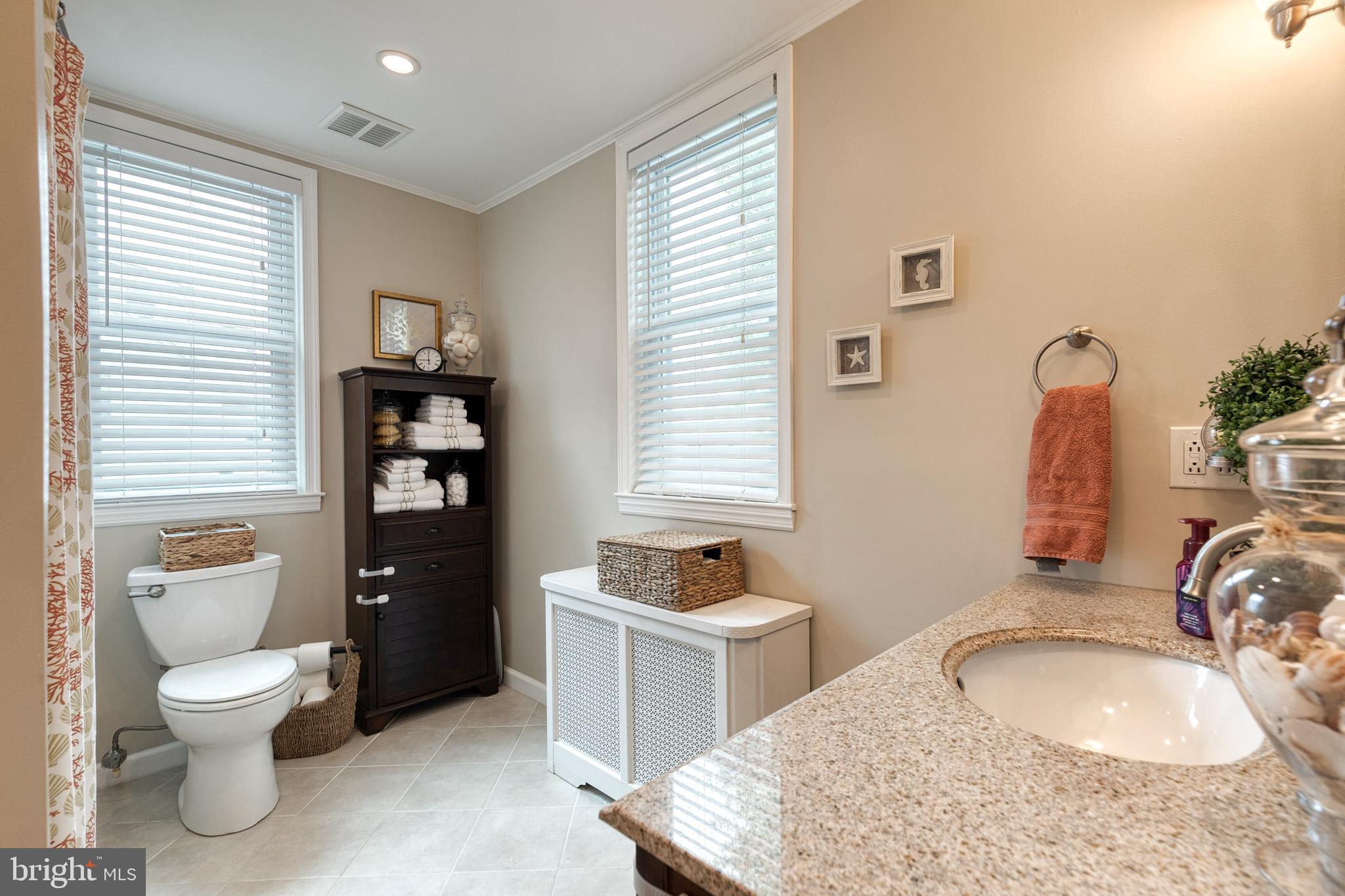 FAIRLAWN - Residential