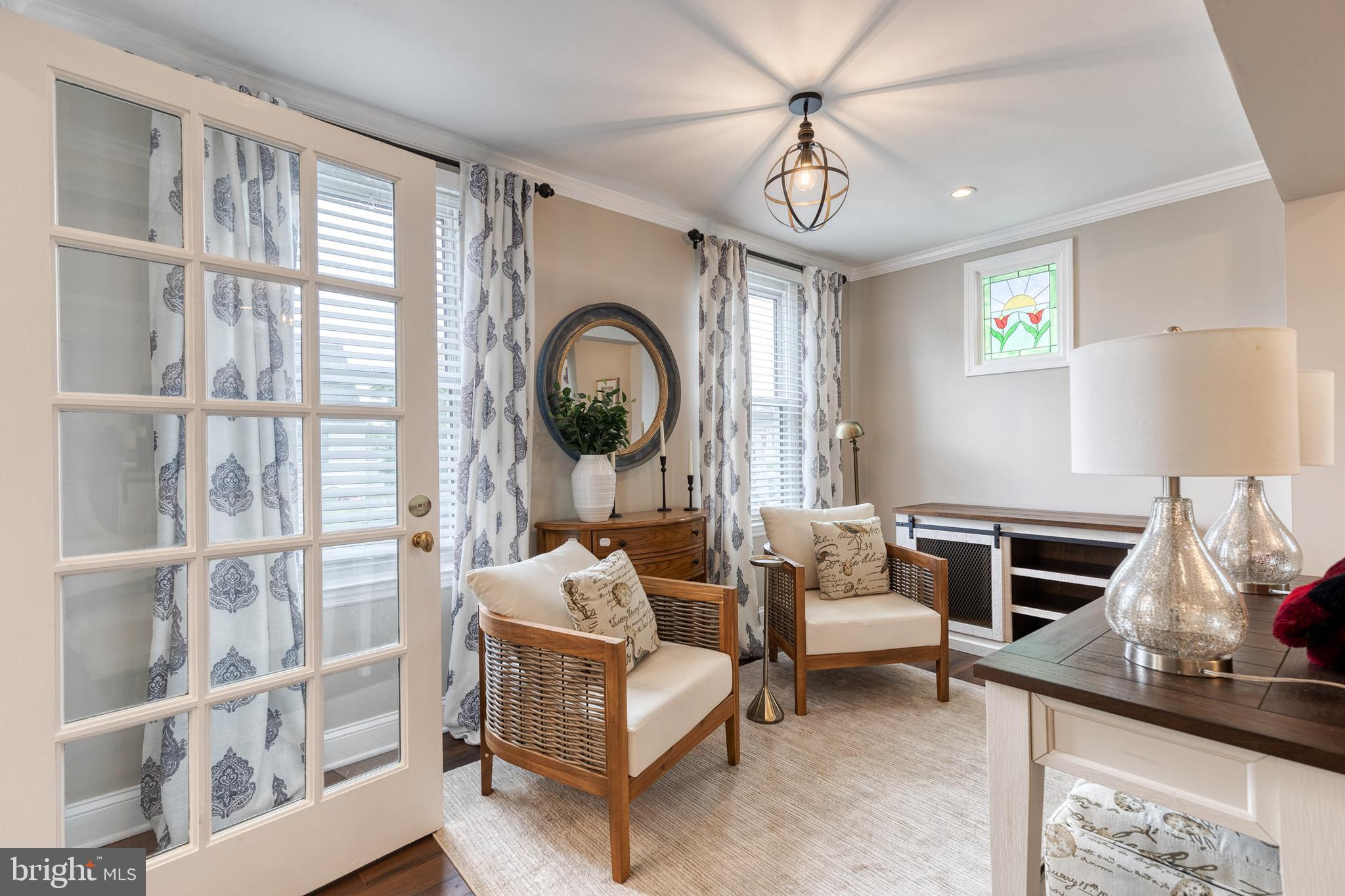 FAIRLAWN - Residential