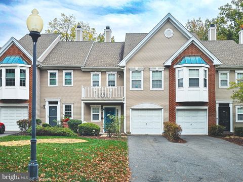 Photo of 112 Treymore Court, PENNINGTON, NJ 08534 (MLS # NJME2067204)