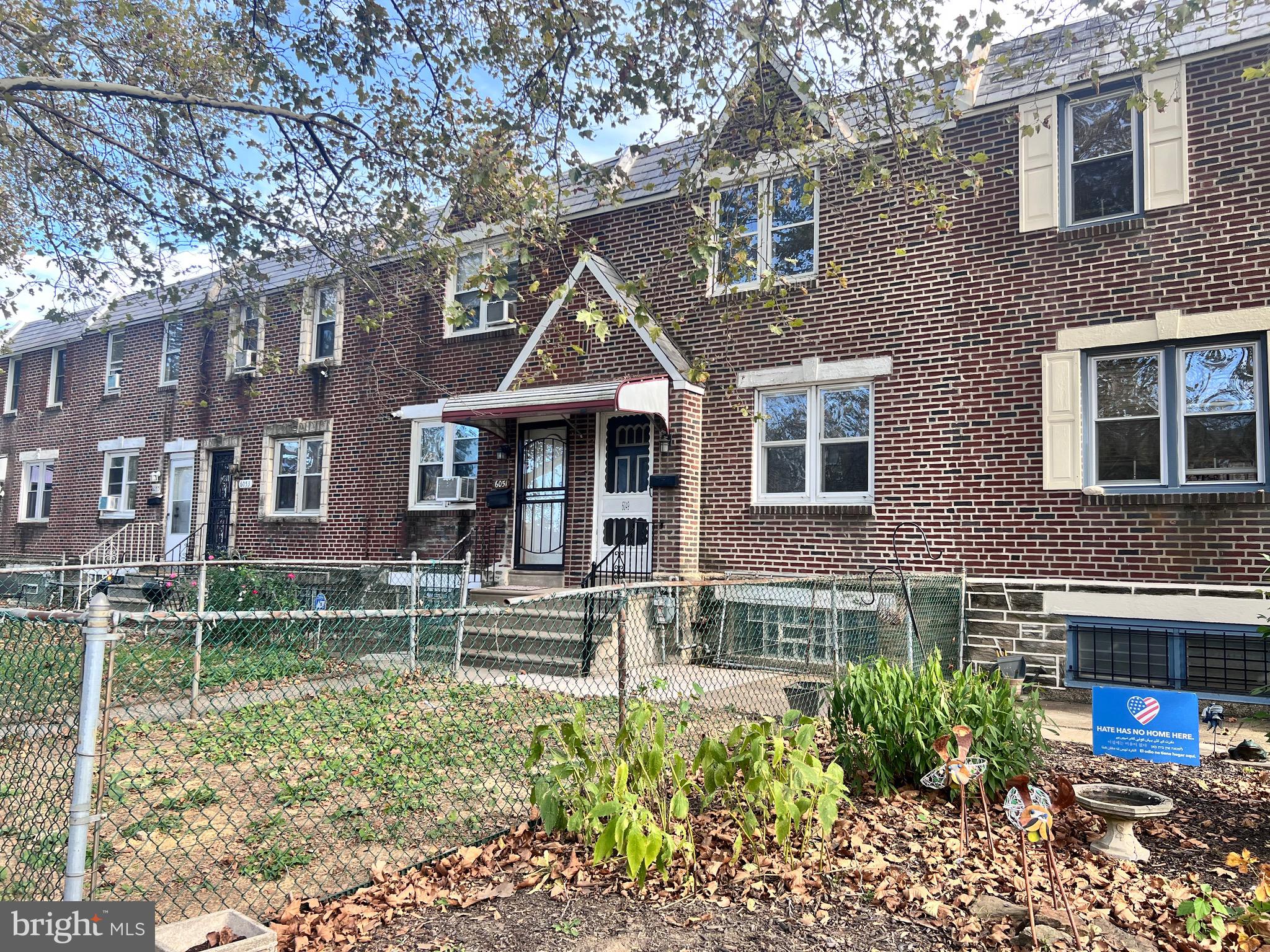 OXFORD CIRCLE - Residential