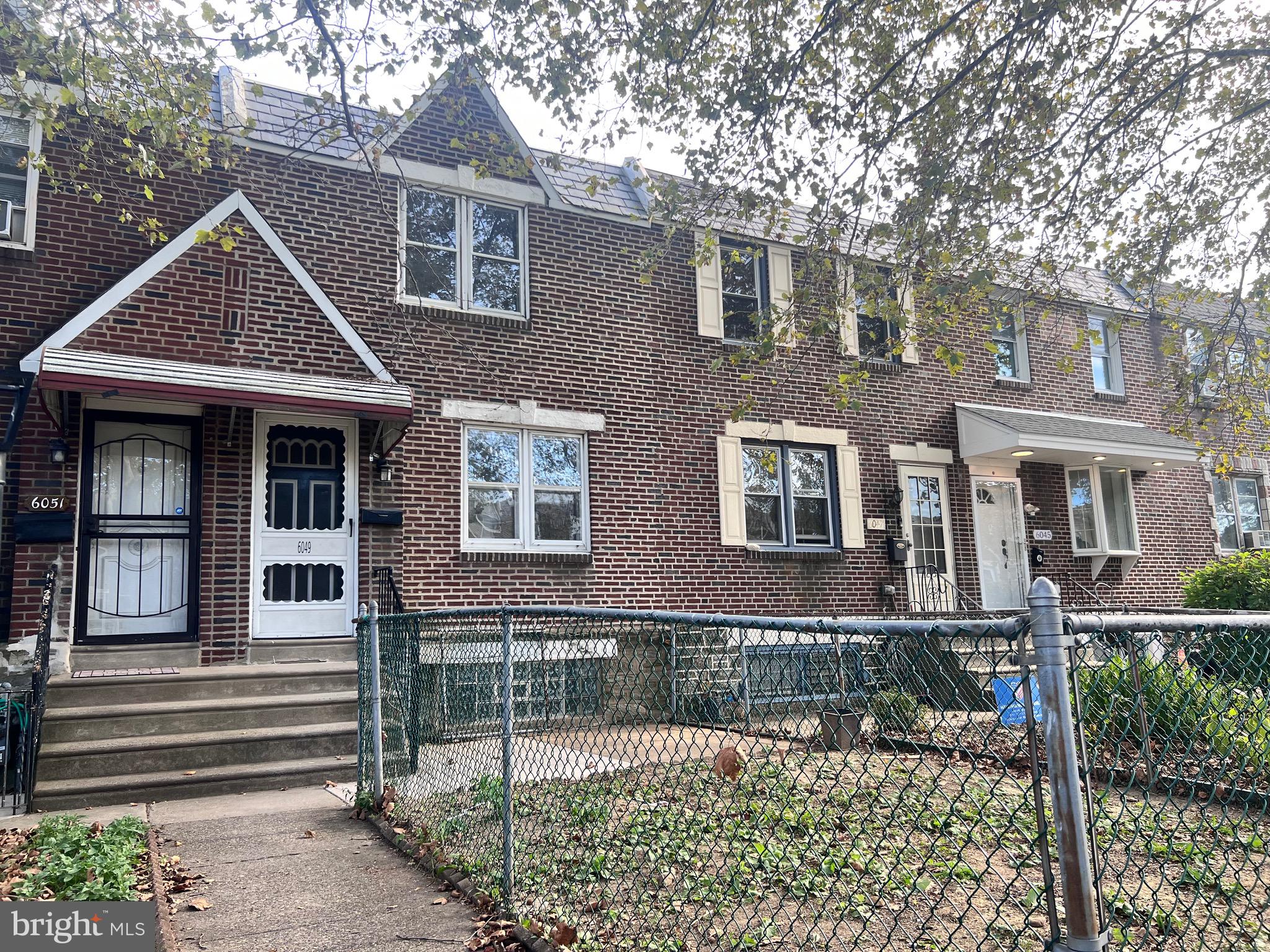 OXFORD CIRCLE - Residential