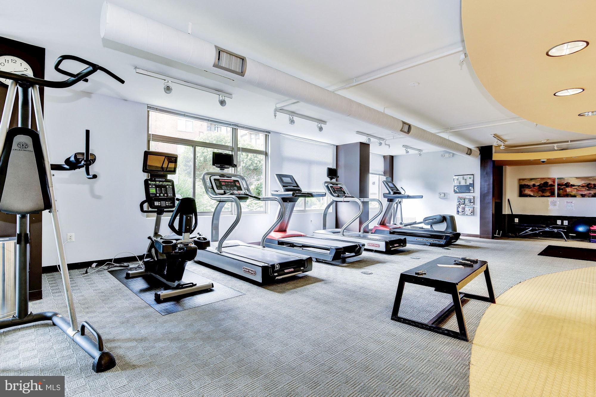 ECLIPSE ON CENTER PARK - Residential Lease