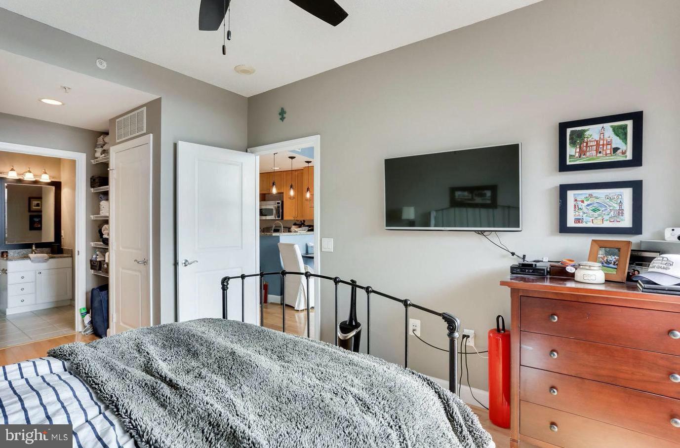 ECLIPSE ON CENTER PARK - Residential Lease