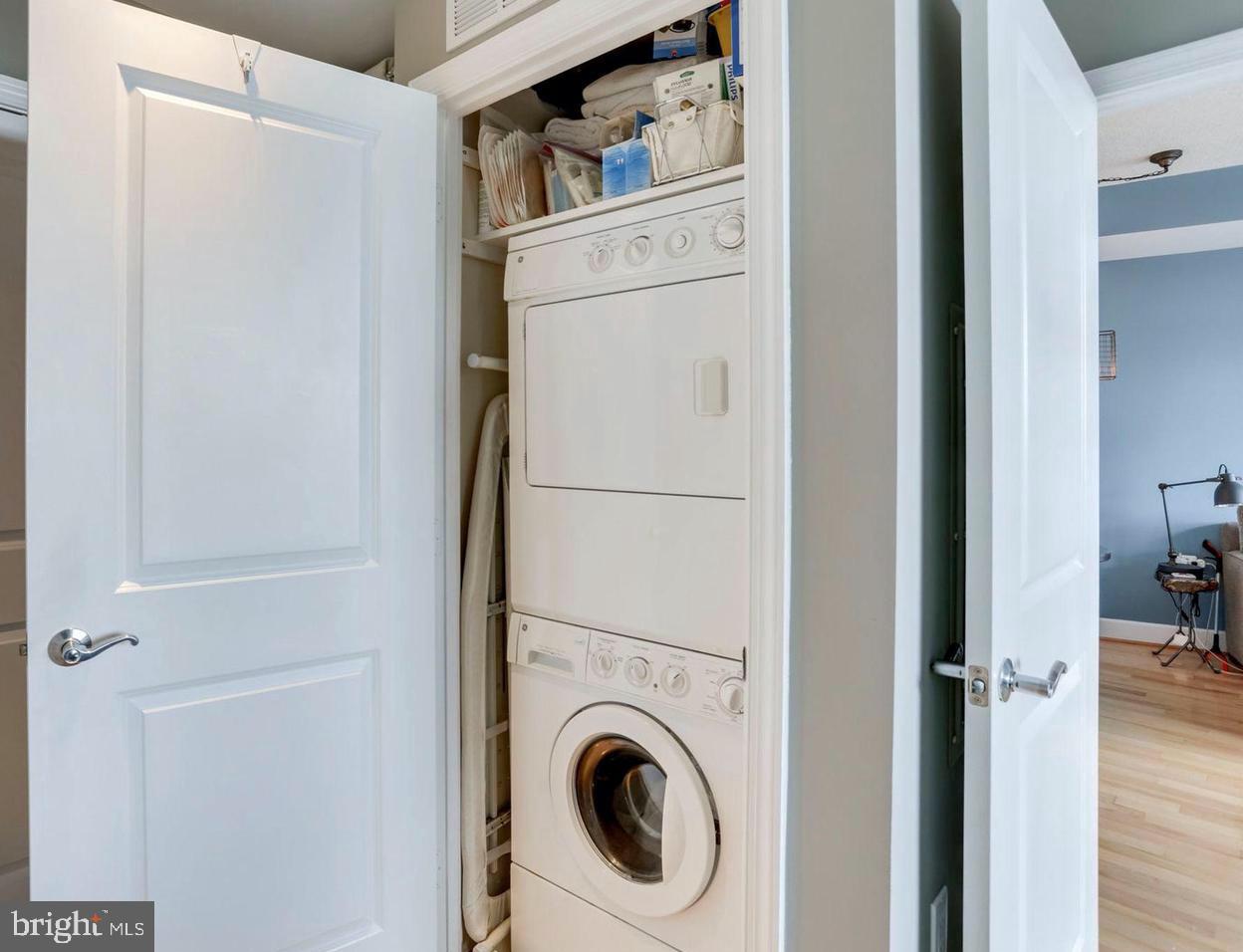 ECLIPSE ON CENTER PARK - Residential Lease