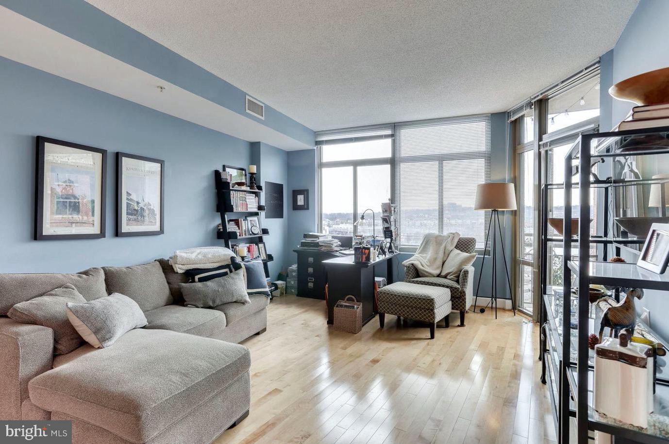 ECLIPSE ON CENTER PARK - Residential Lease