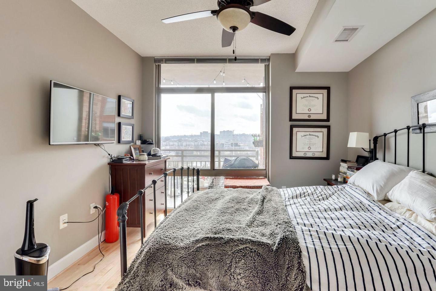 ECLIPSE ON CENTER PARK - Residential Lease