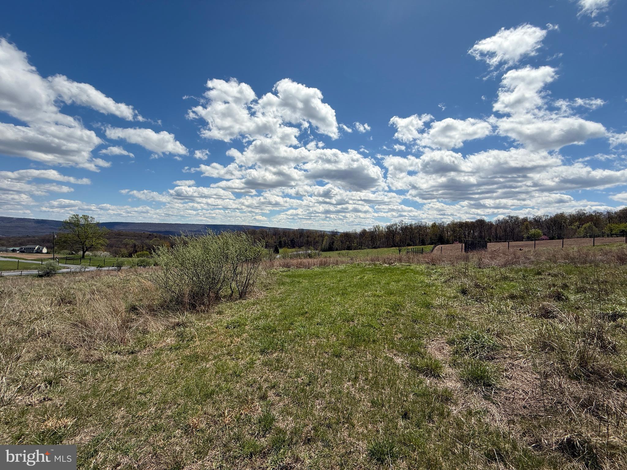 CRESCENT ORCHARDS - Land