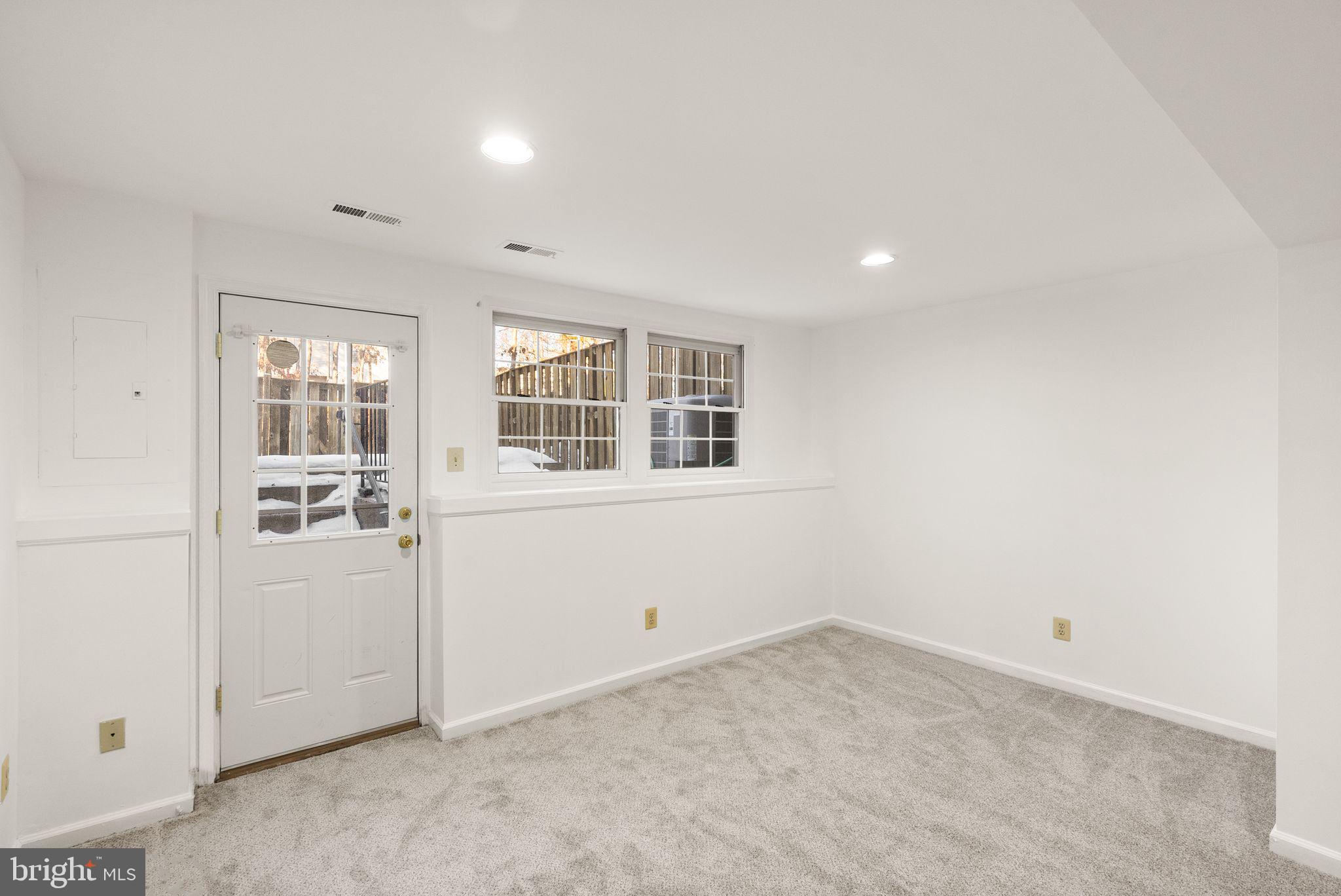 GREEN TRAILS - Residential