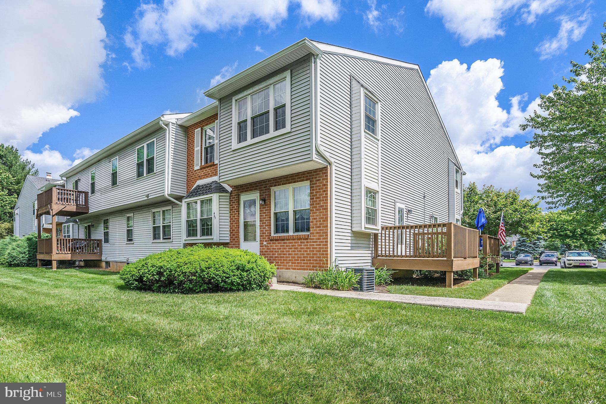 NORTHRIDGE ESTATES - Residential