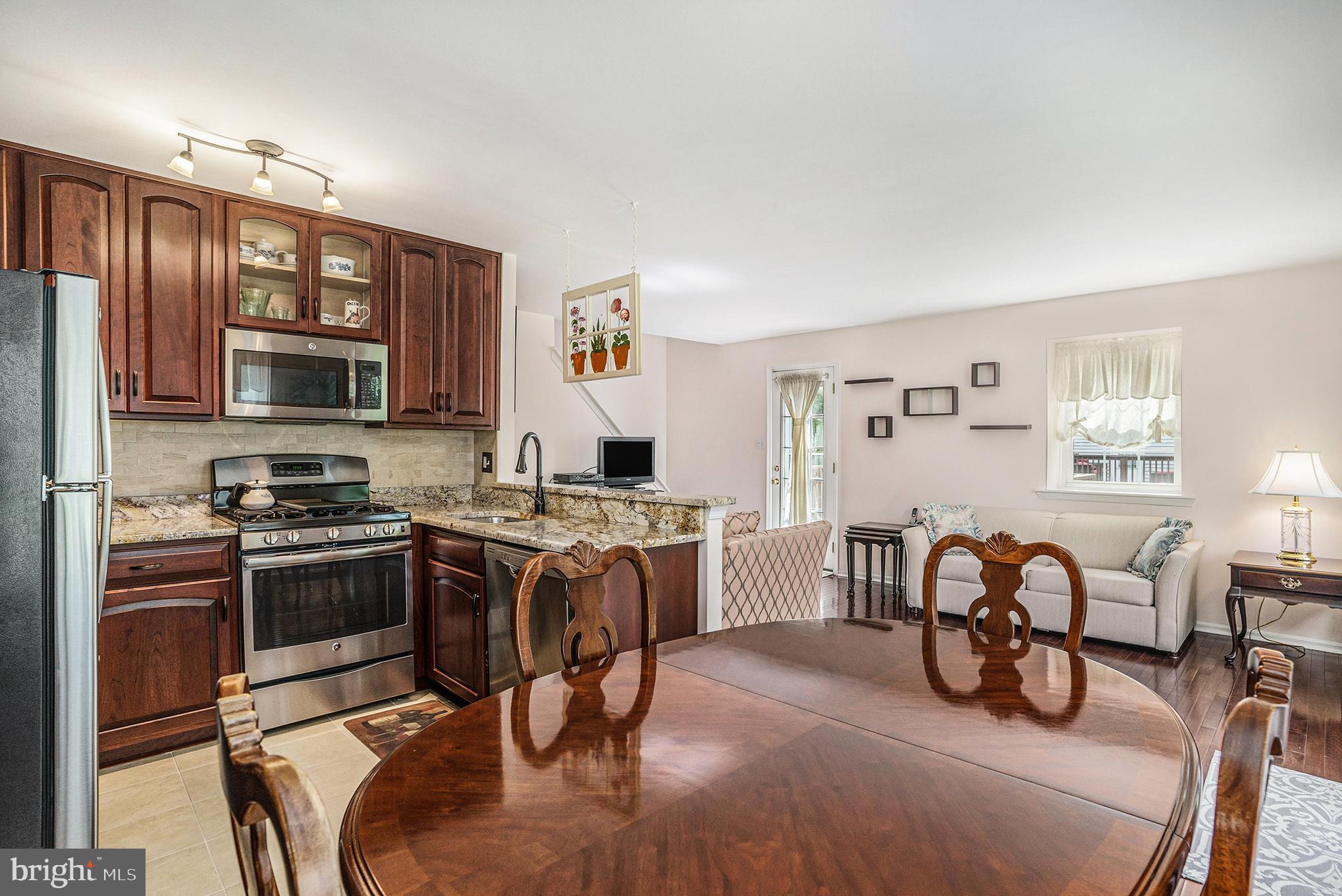 NORTHRIDGE ESTATES - Residential