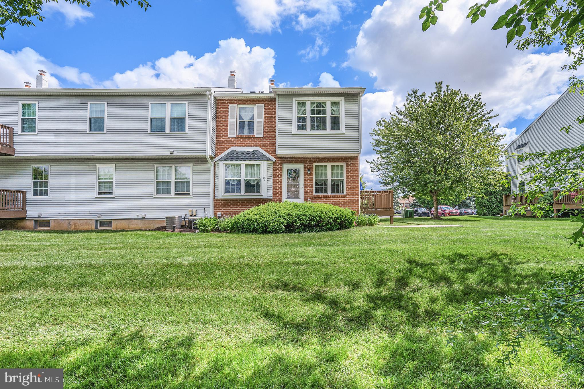 NORTHRIDGE ESTATES - Residential