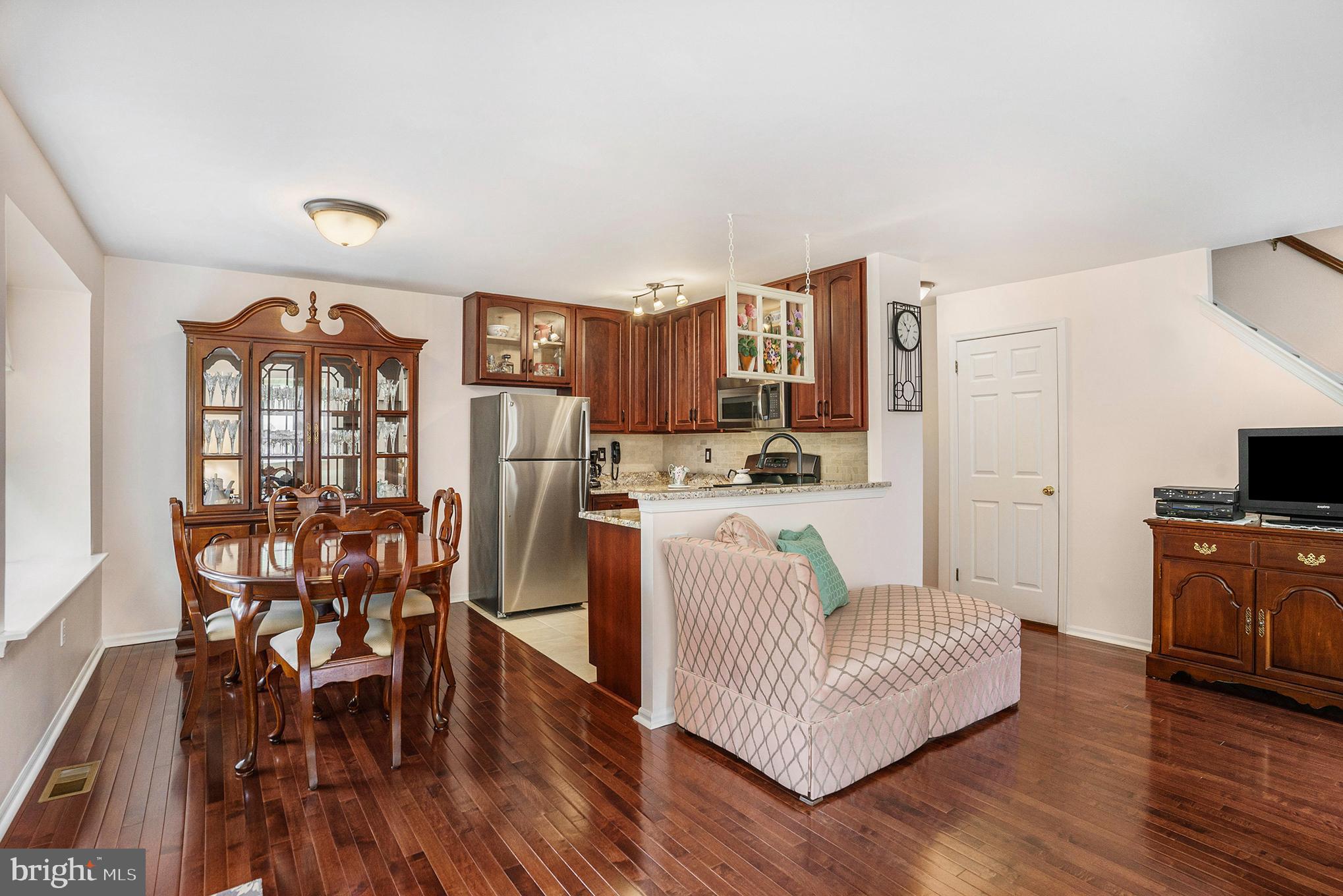 NORTHRIDGE ESTATES - Residential