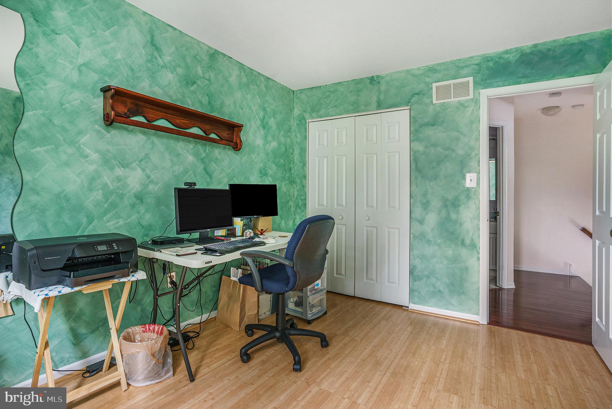 NORTHRIDGE ESTATES - Residential