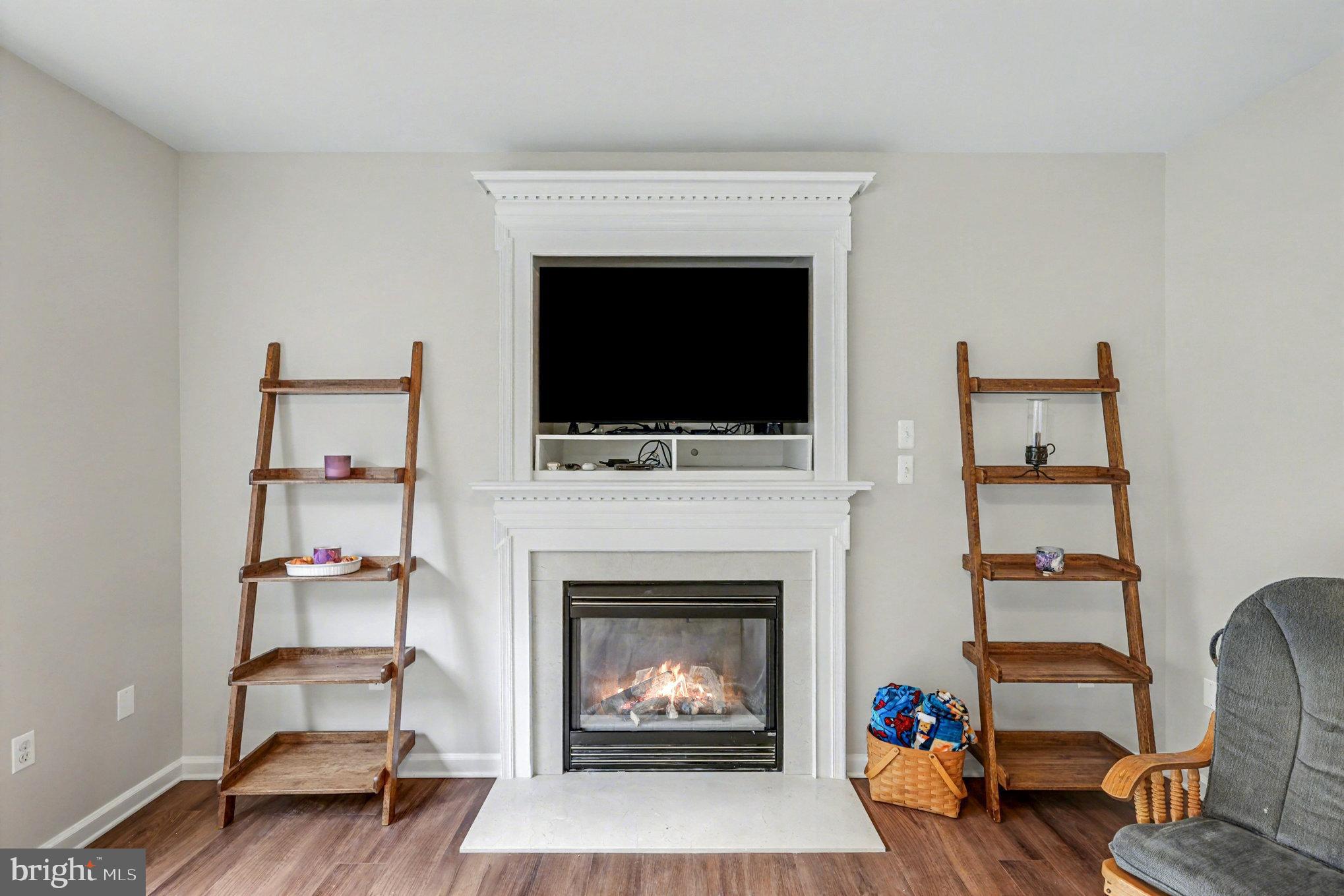 AUSTIN RIDGE - Residential