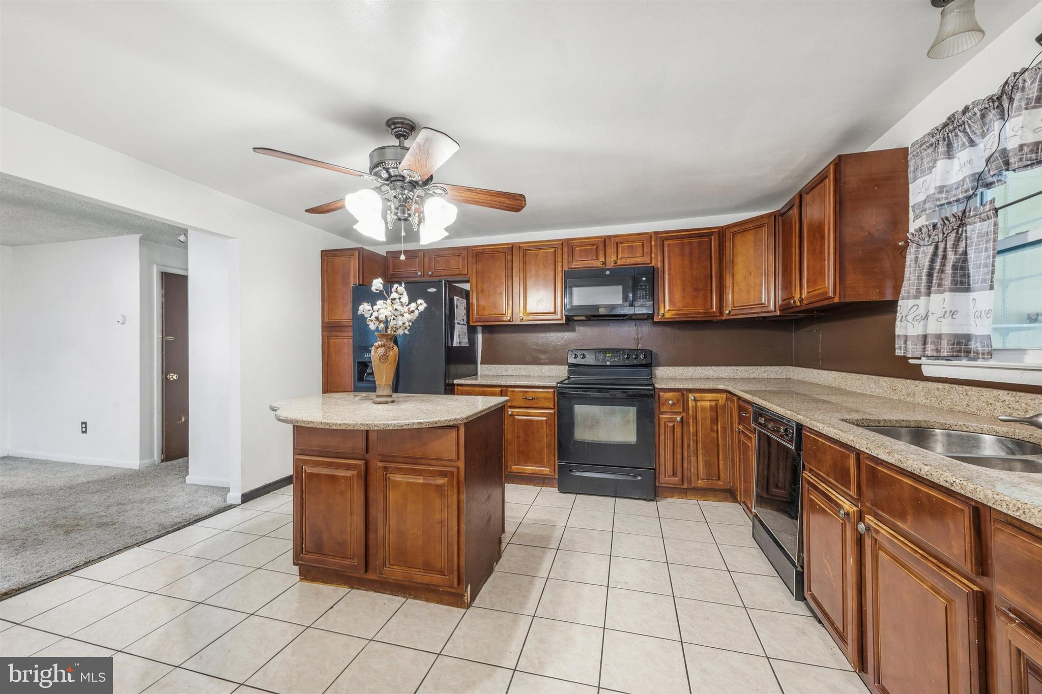 COLLINGDALE - Residential