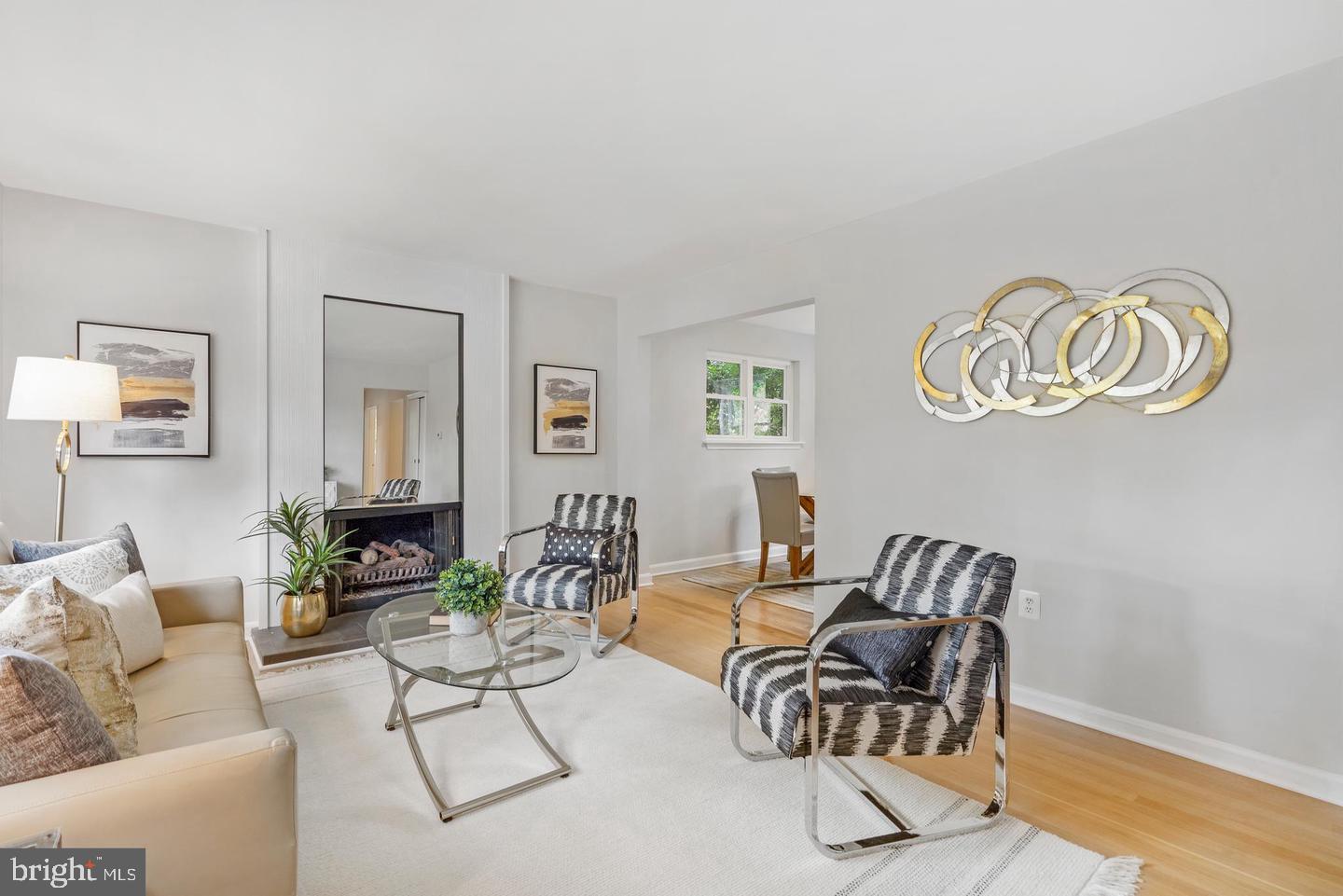 FALLS CHURCH CITY - Residential Lease