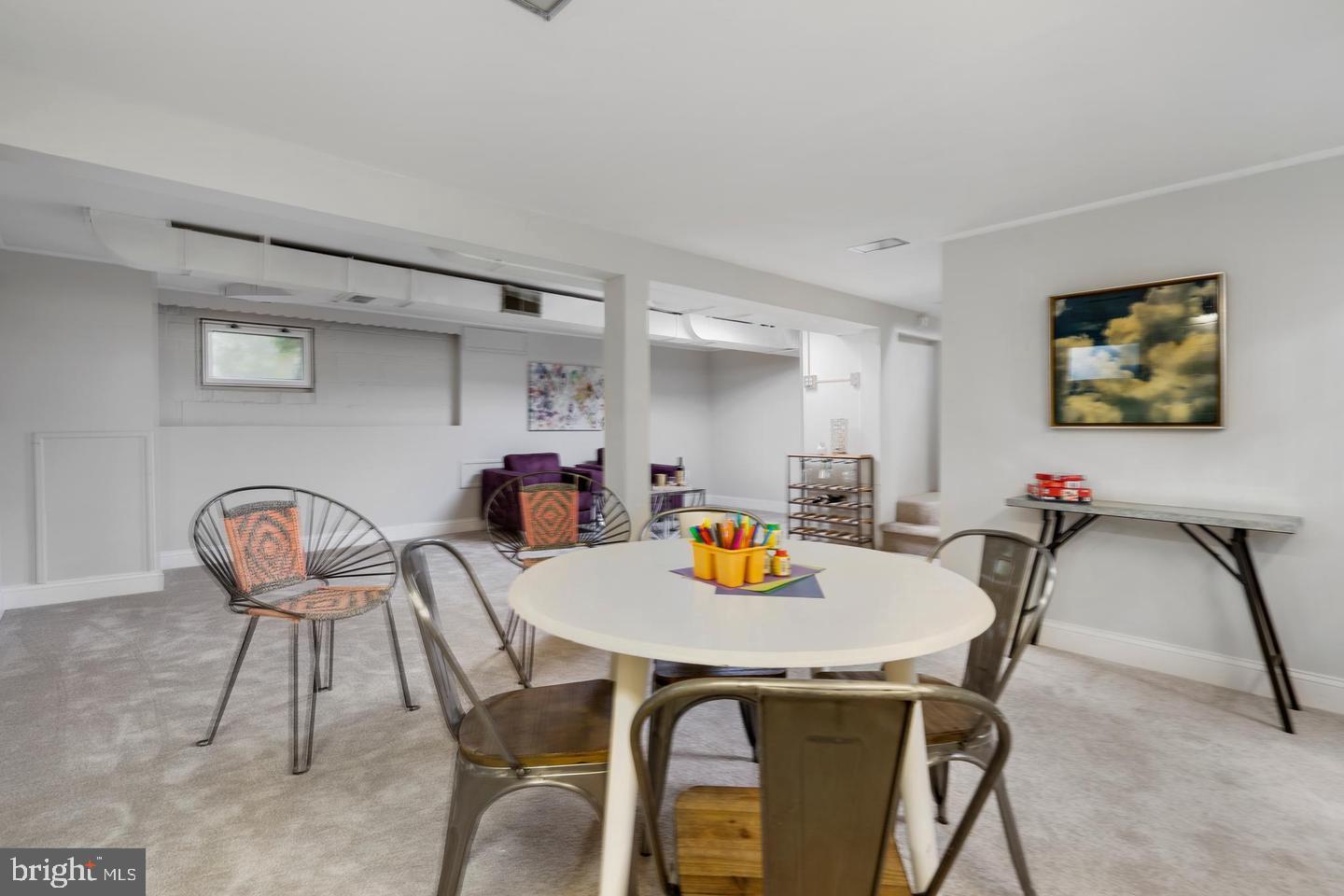 FALLS CHURCH CITY - Residential Lease