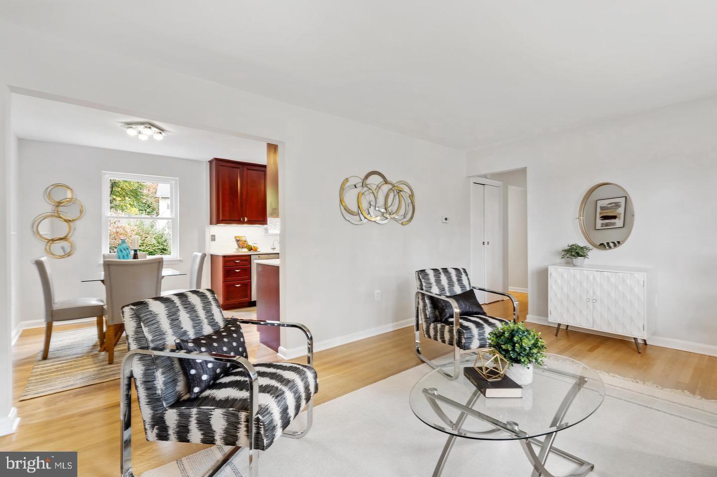 FALLS CHURCH CITY - Residential Lease