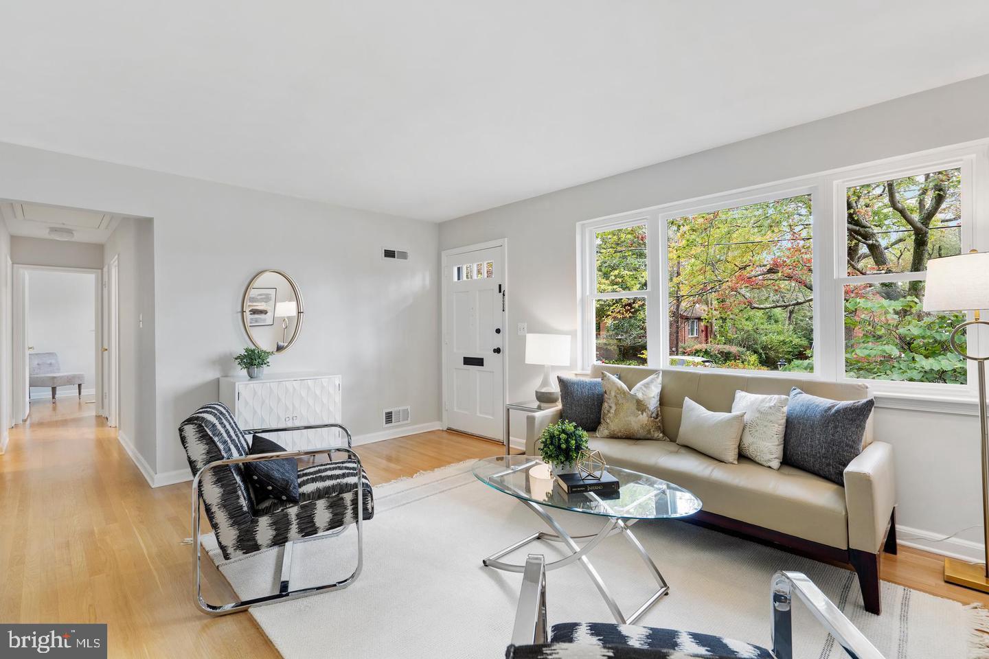 FALLS CHURCH CITY - Residential Lease