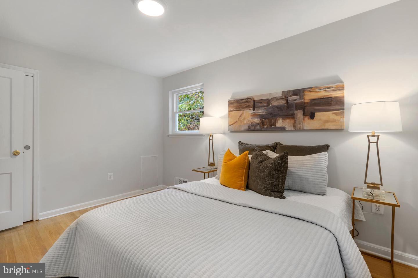 FALLS CHURCH CITY - Residential Lease