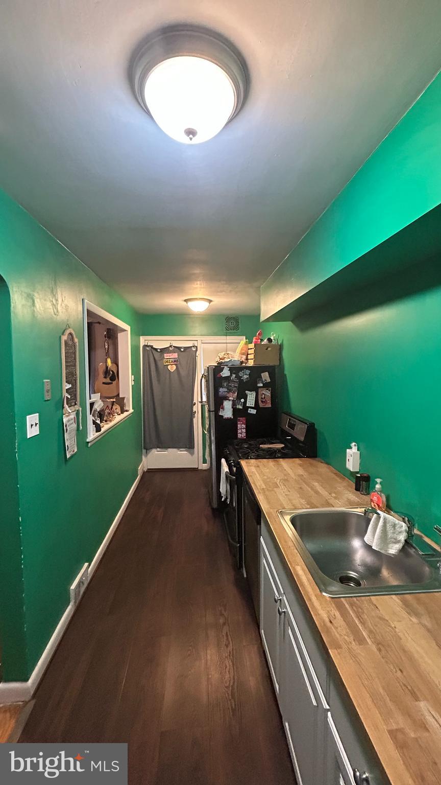 FOX CHASE - Residential Lease