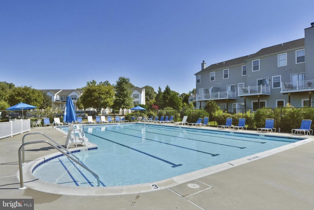 CEDAR GROVE AT CROFTON - Residential