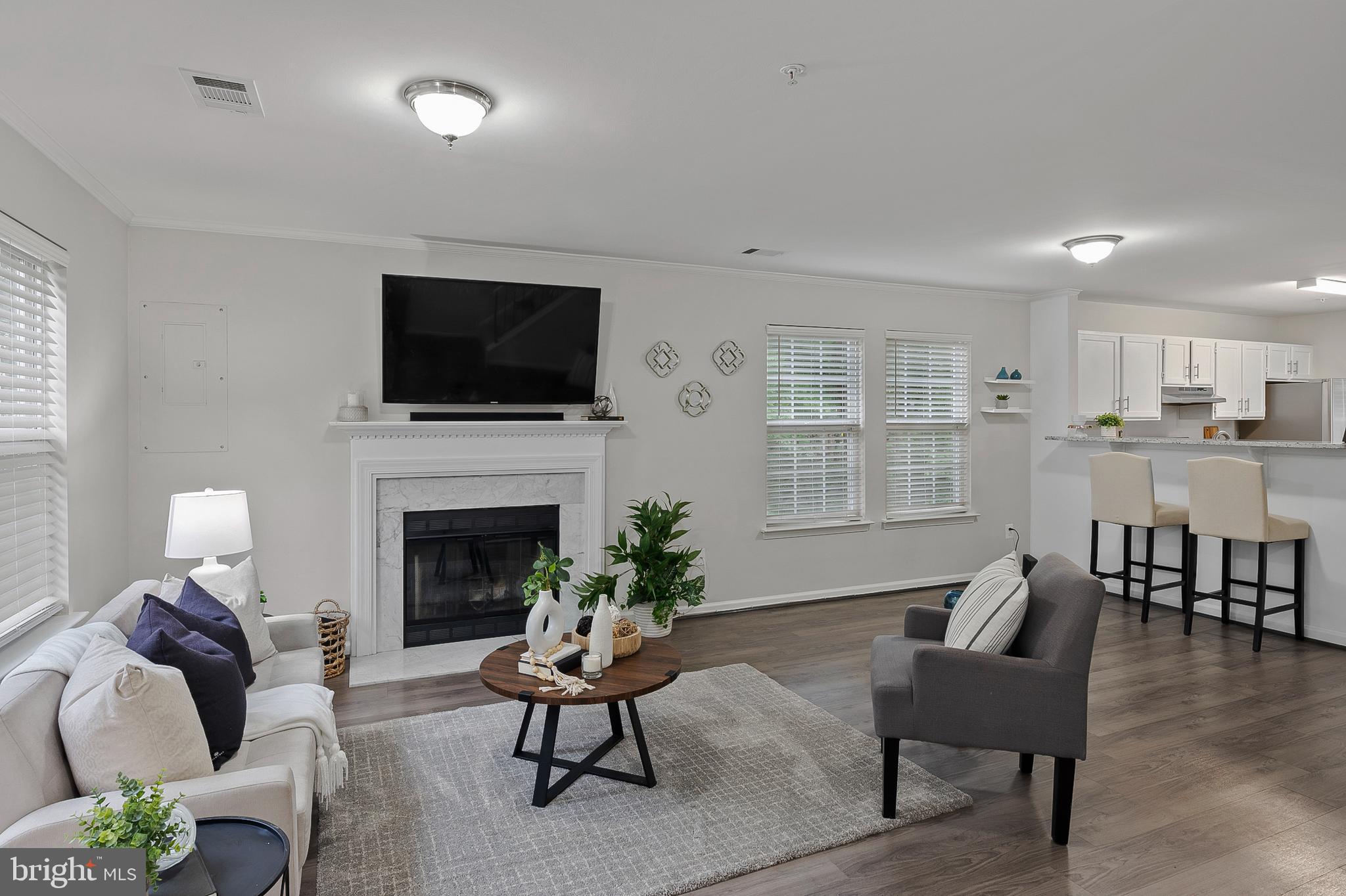 1636 FALLOWFIELD COURT