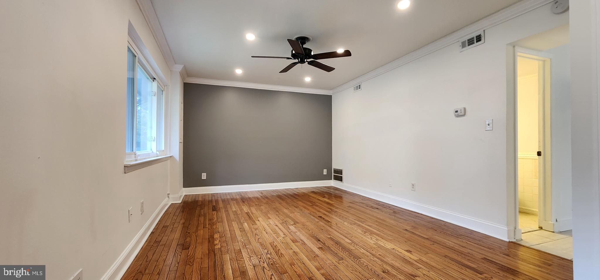 7902 SAN LEANDRO PLACE B