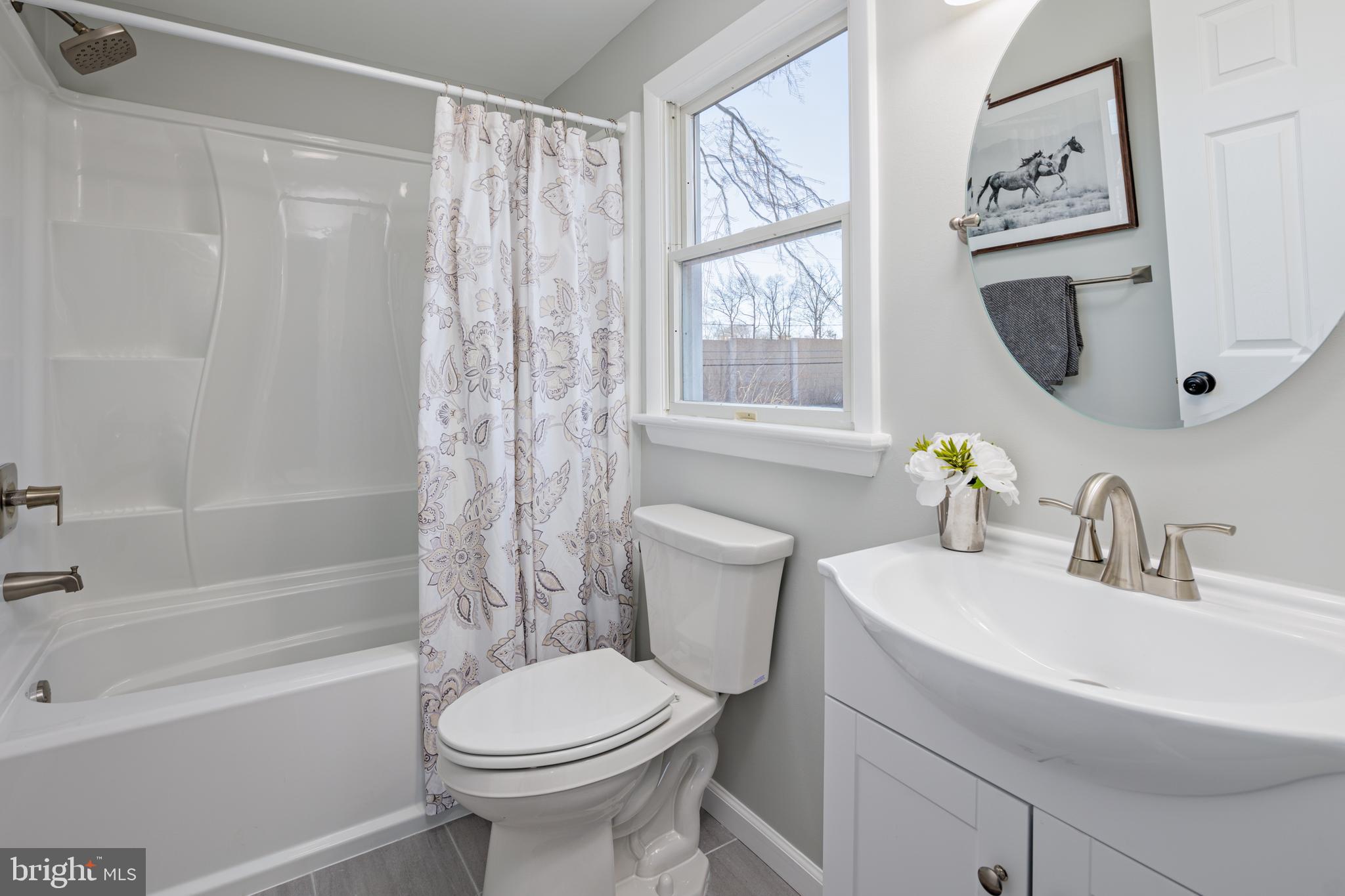 HILLCREST MANOR - Residential