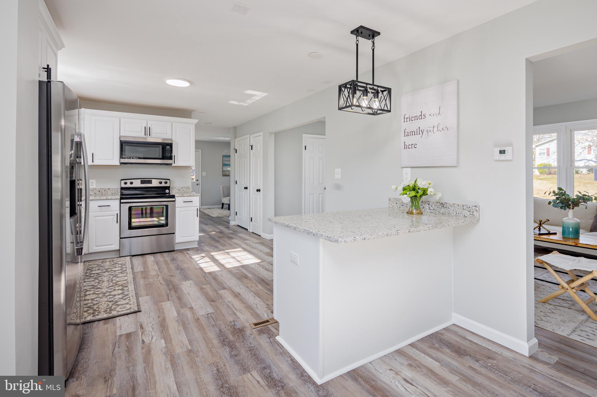 HILLCREST MANOR - Residential