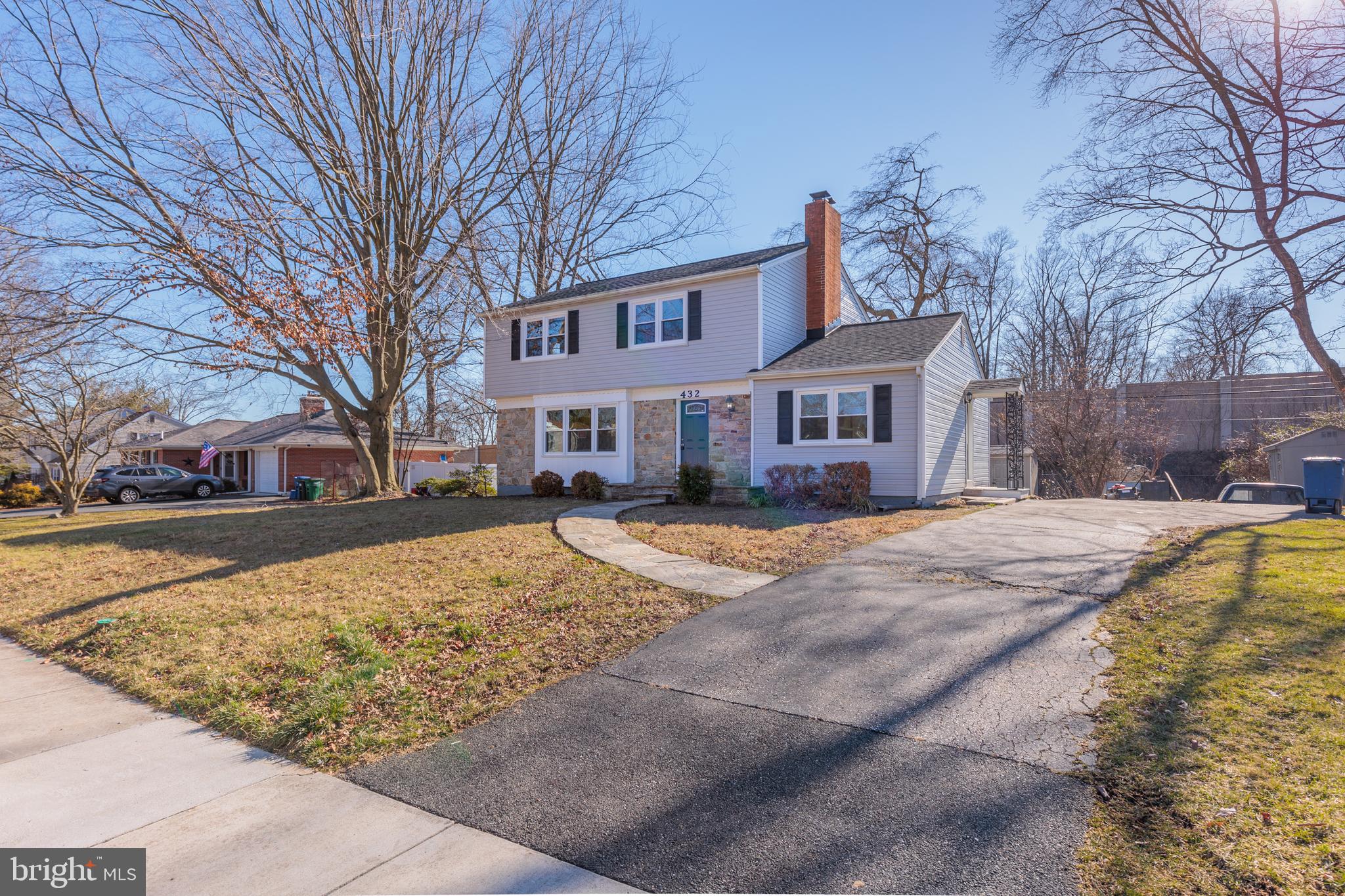 HILLCREST MANOR - Residential
