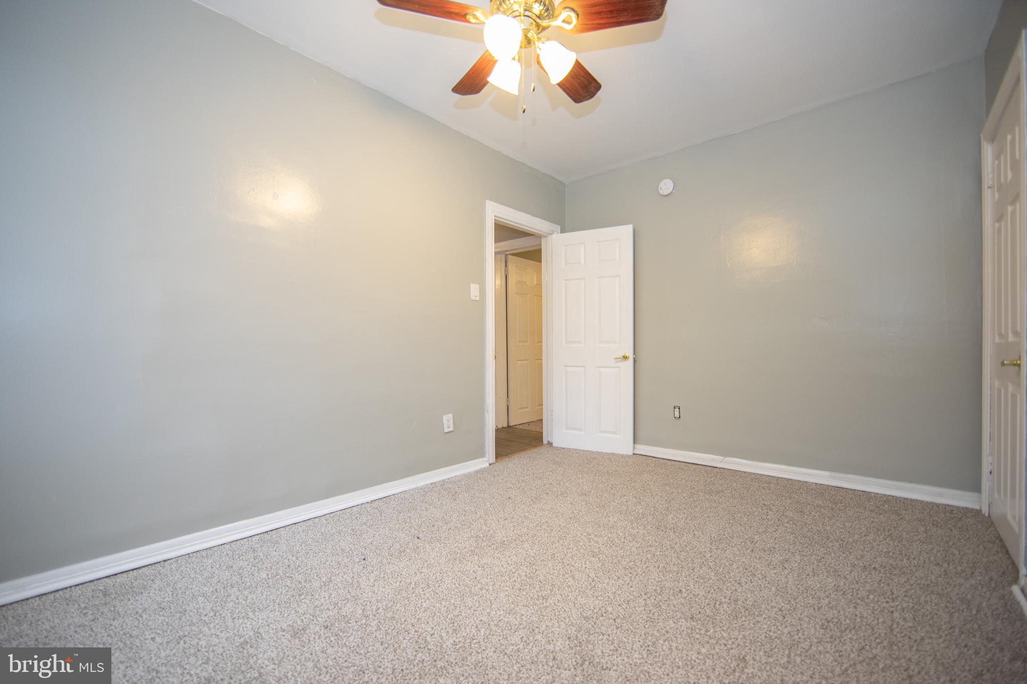 LYNNE - Residential Lease