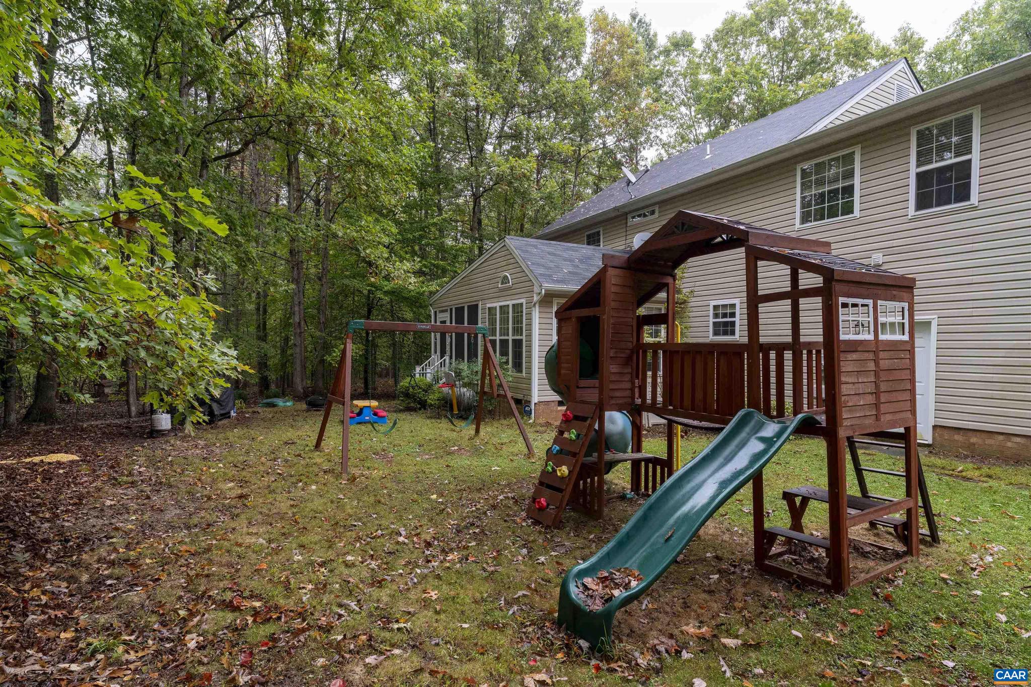 SHENANDOAH CROSSING - Residential