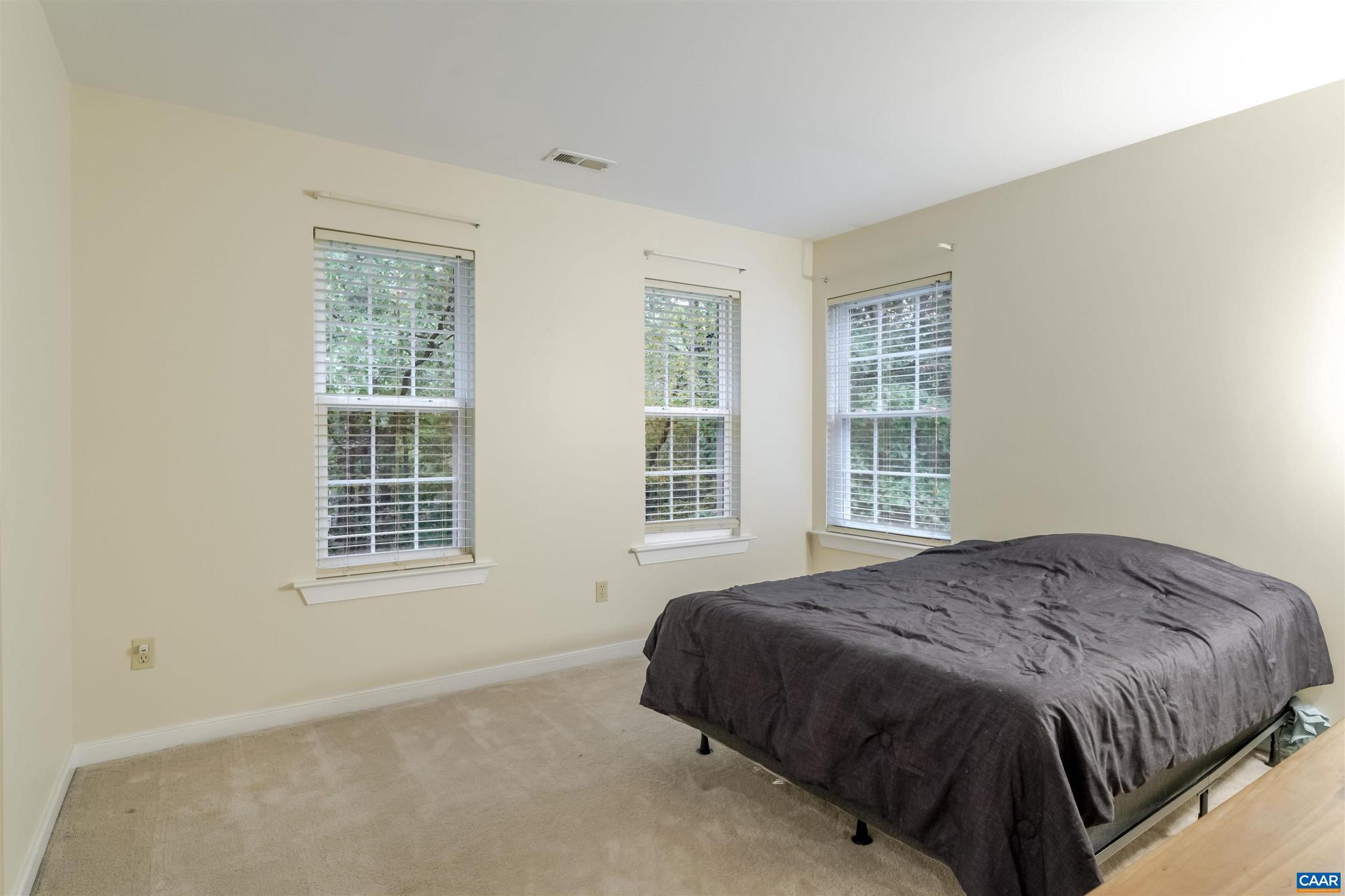 SHENANDOAH CROSSING - Residential