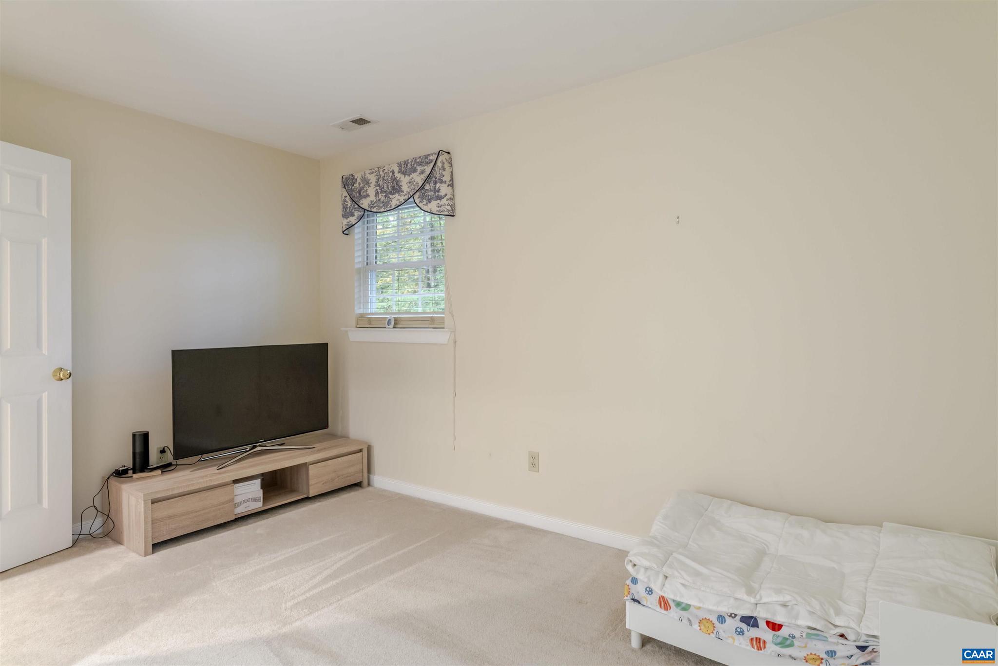 SHENANDOAH CROSSING - Residential