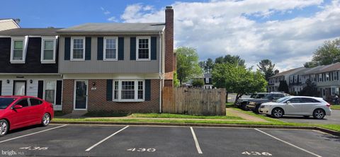 Photo of 436 Forest Court, WARRENTON, VA 20186 (MLS # VAFQ2021820)