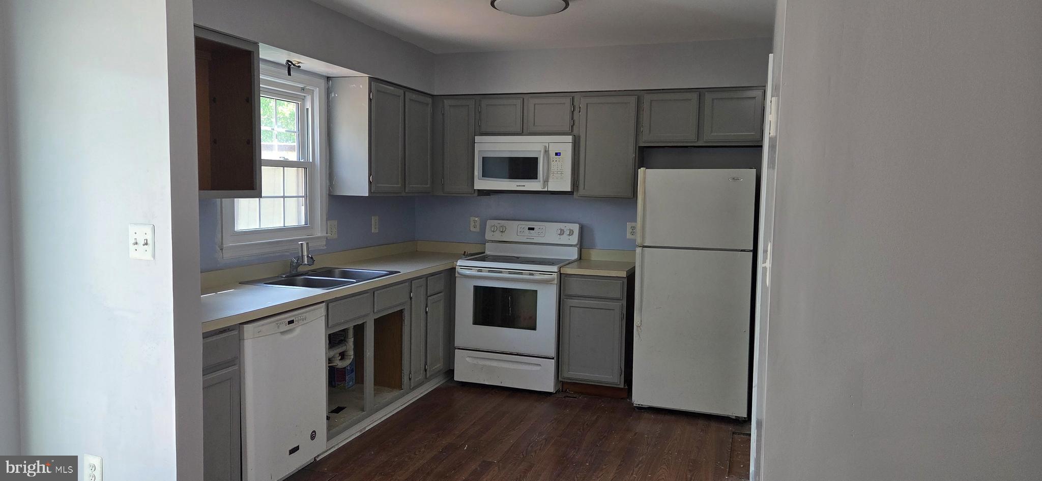 BEAR WALLOW KNOLLS - Residential