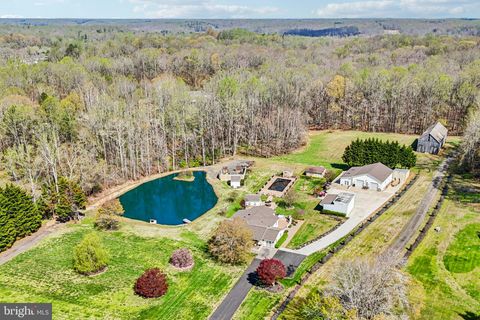 Property photo of 16970 Teagues Point Road, Hughesville, MD 20637