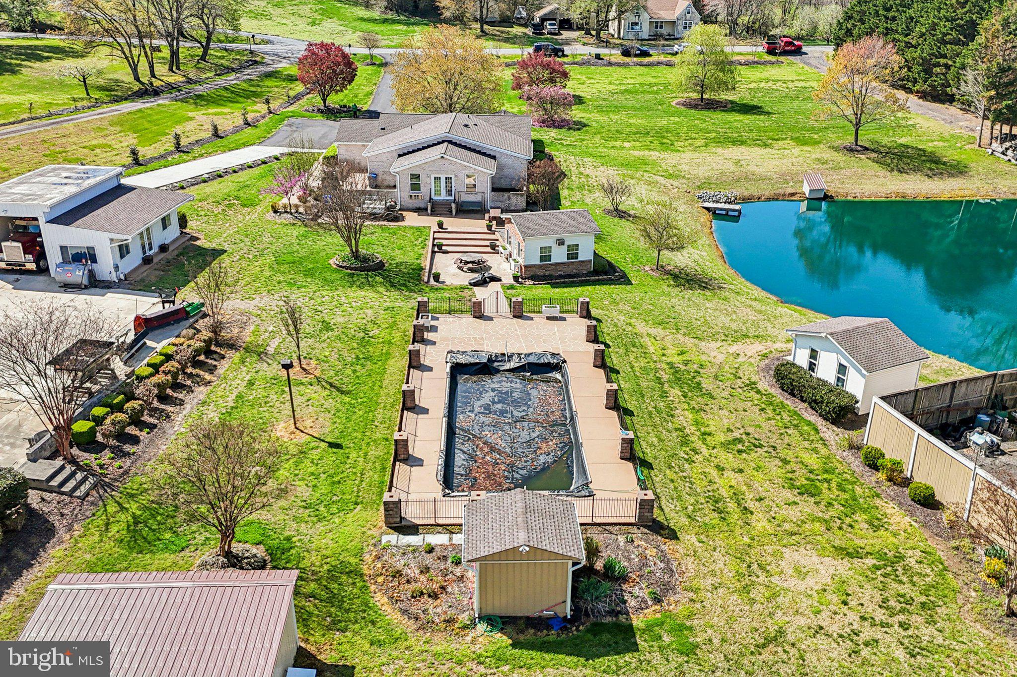 GATEAU - Residential