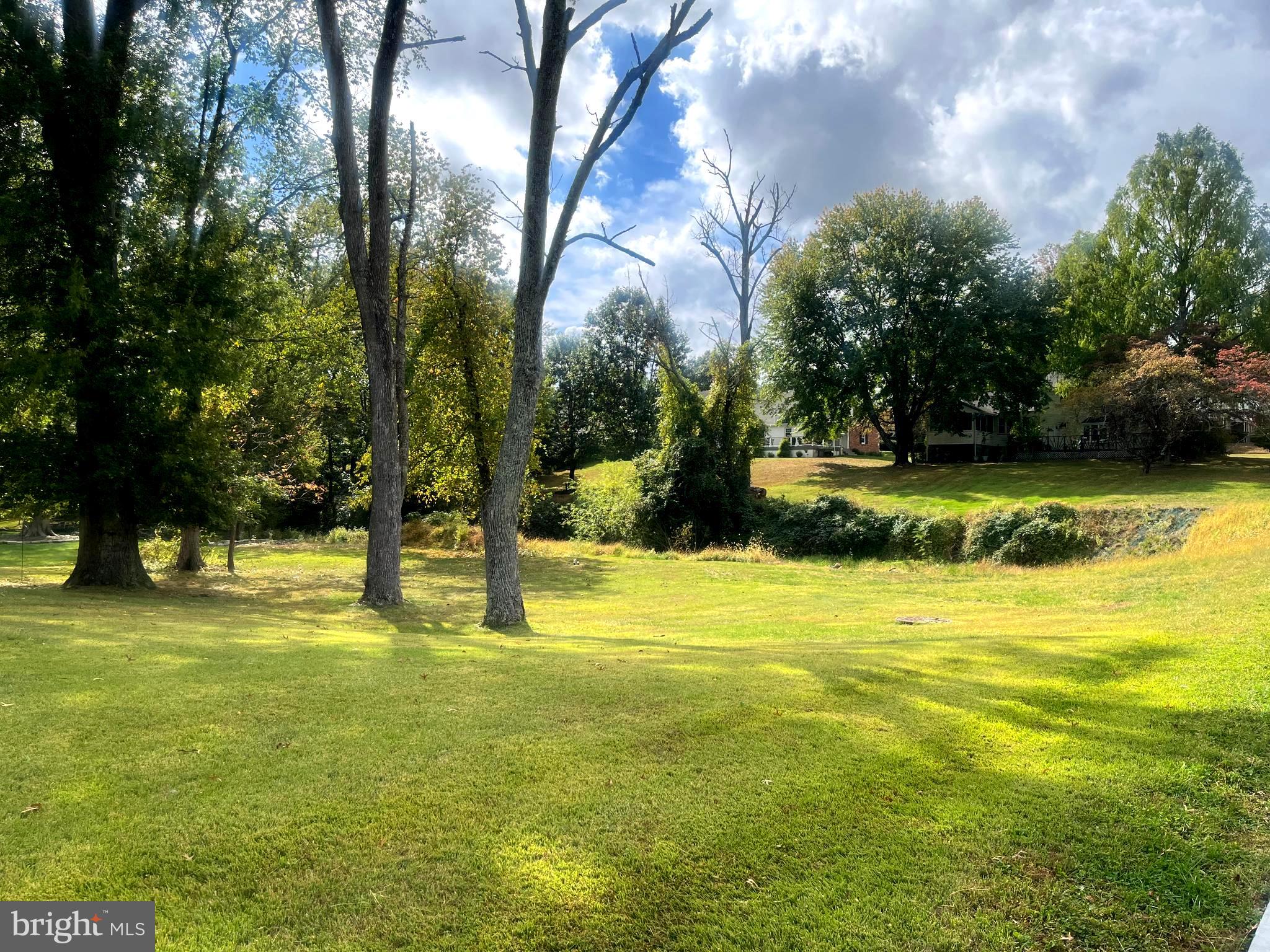 BUCKRIDGE FARMS - Residential