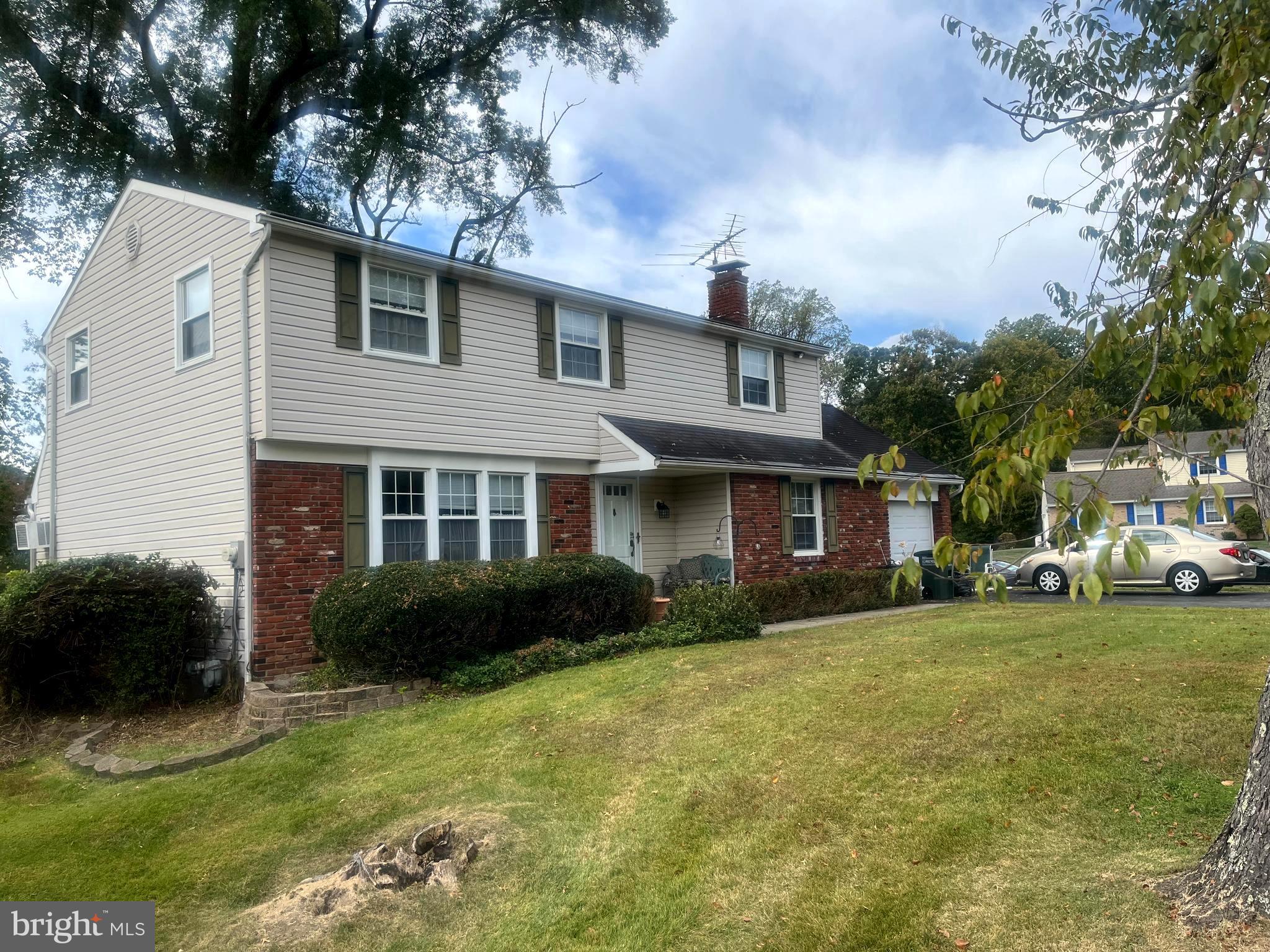1366 STEPHEN WAY