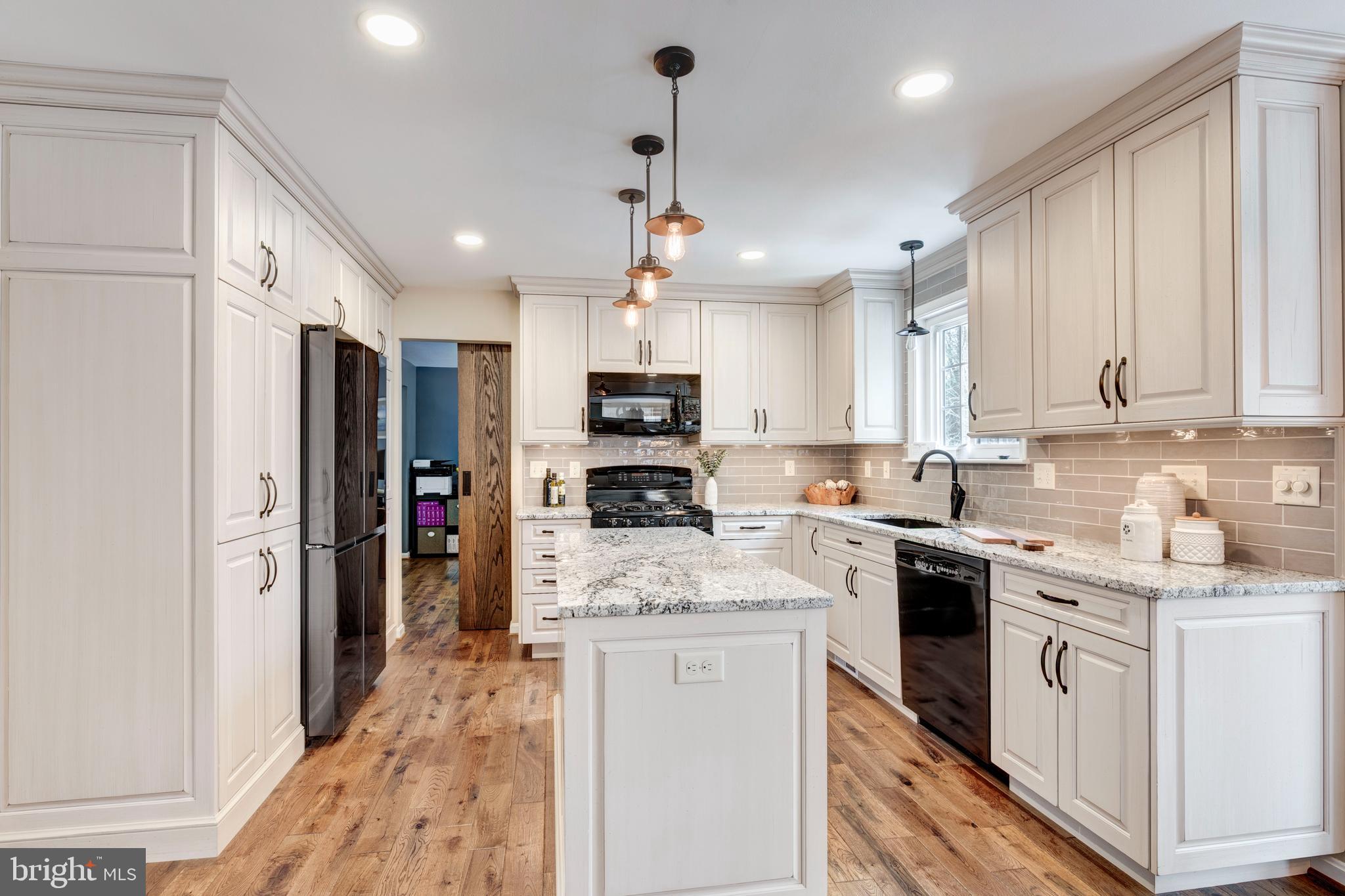 BRYNWOOD HILLS - Residential