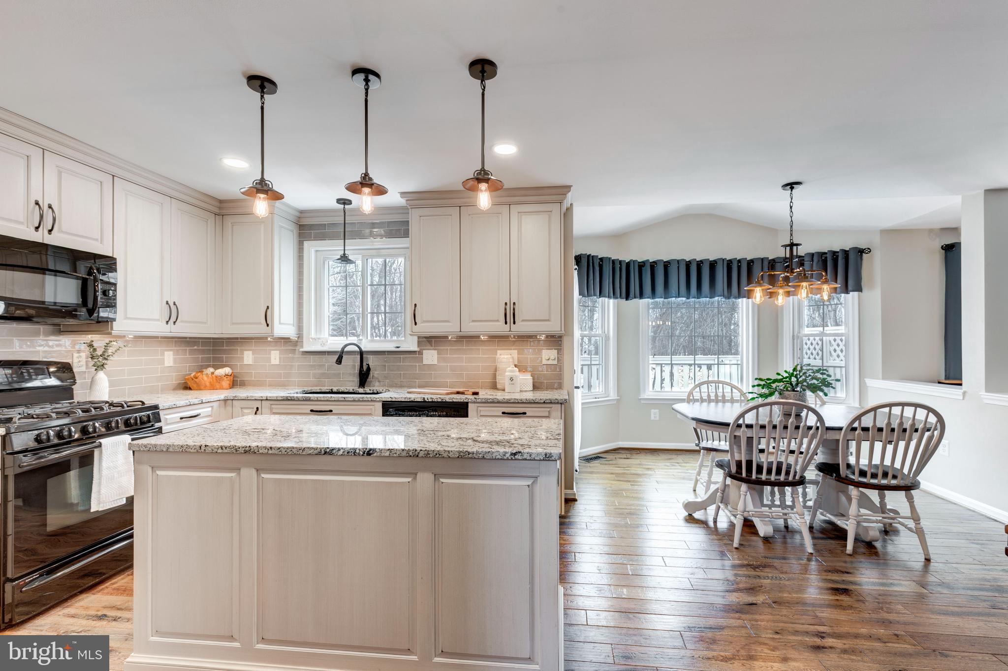 BRYNWOOD HILLS - Residential